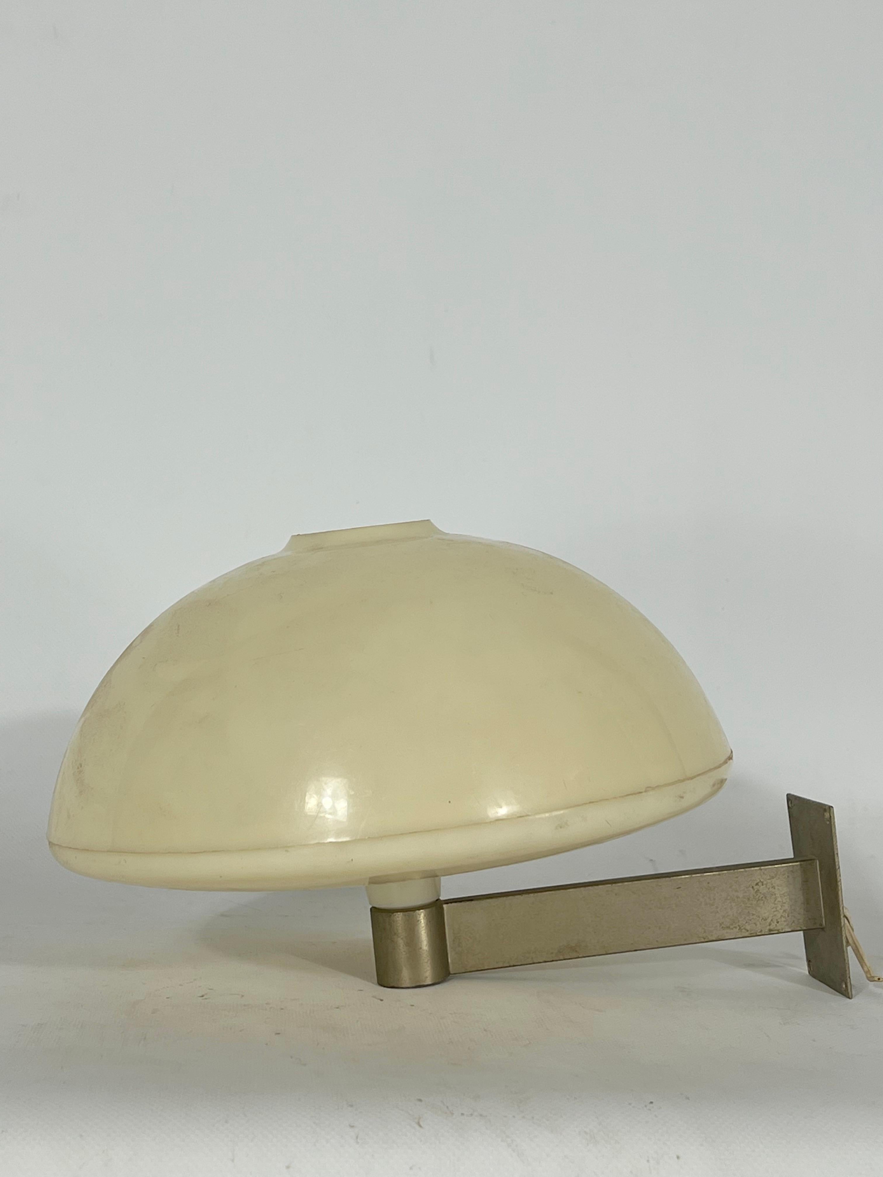 Mid-Century Modern Wall Lamp, Italy, 1960s For Sale 7
