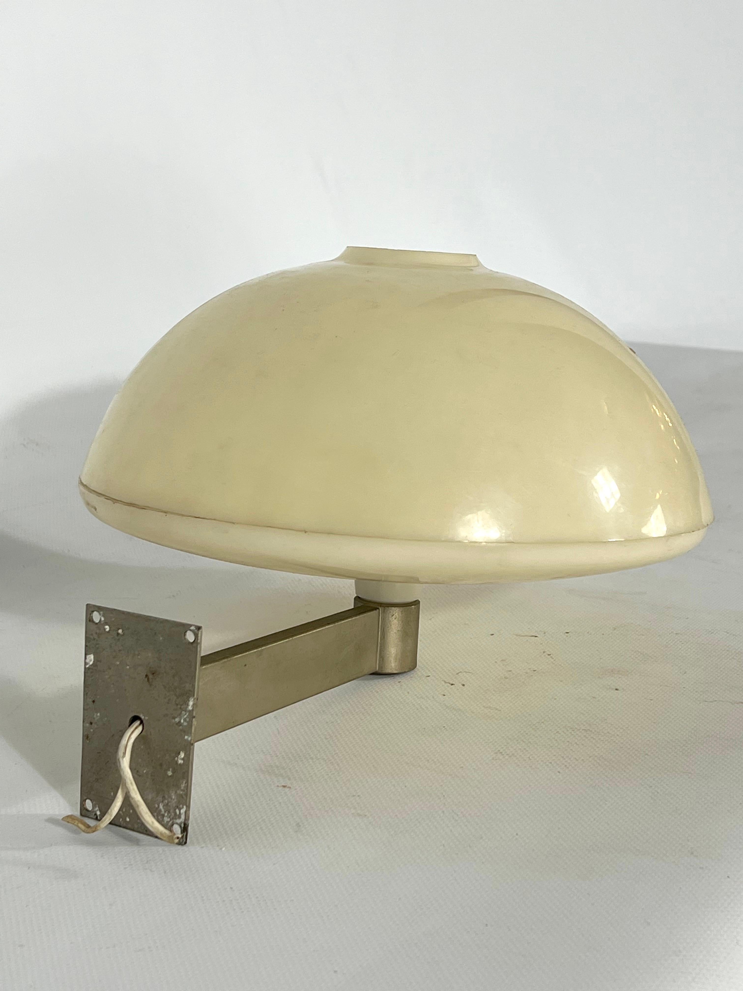 Brass Mid-Century Modern Wall Lamp, Italy, 1960s For Sale