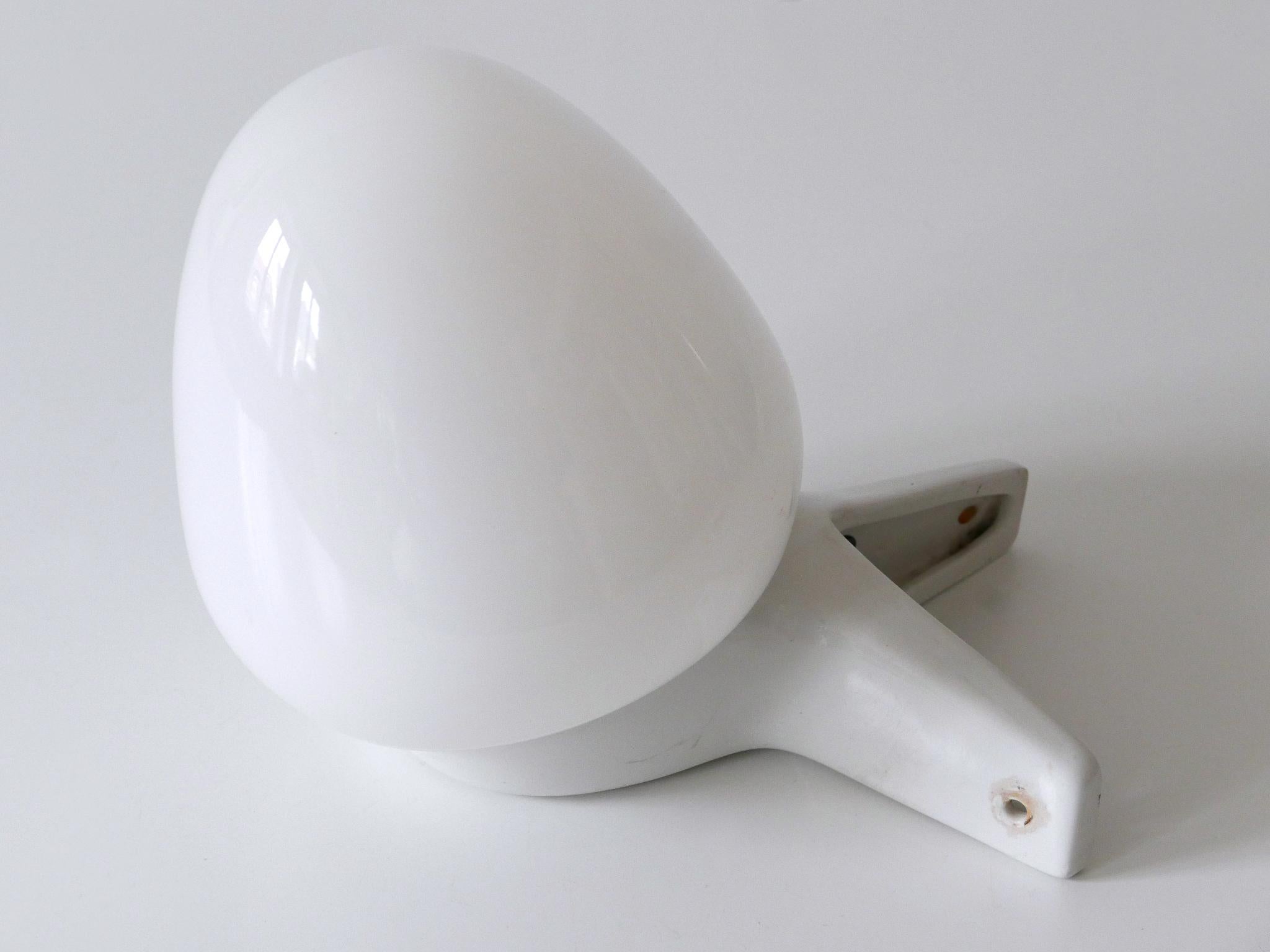 Mid-20th Century Mid-Century Modern Wall Lamp or Sconce by Wilhelm Wagenfeld for Lindner 1950s For Sale