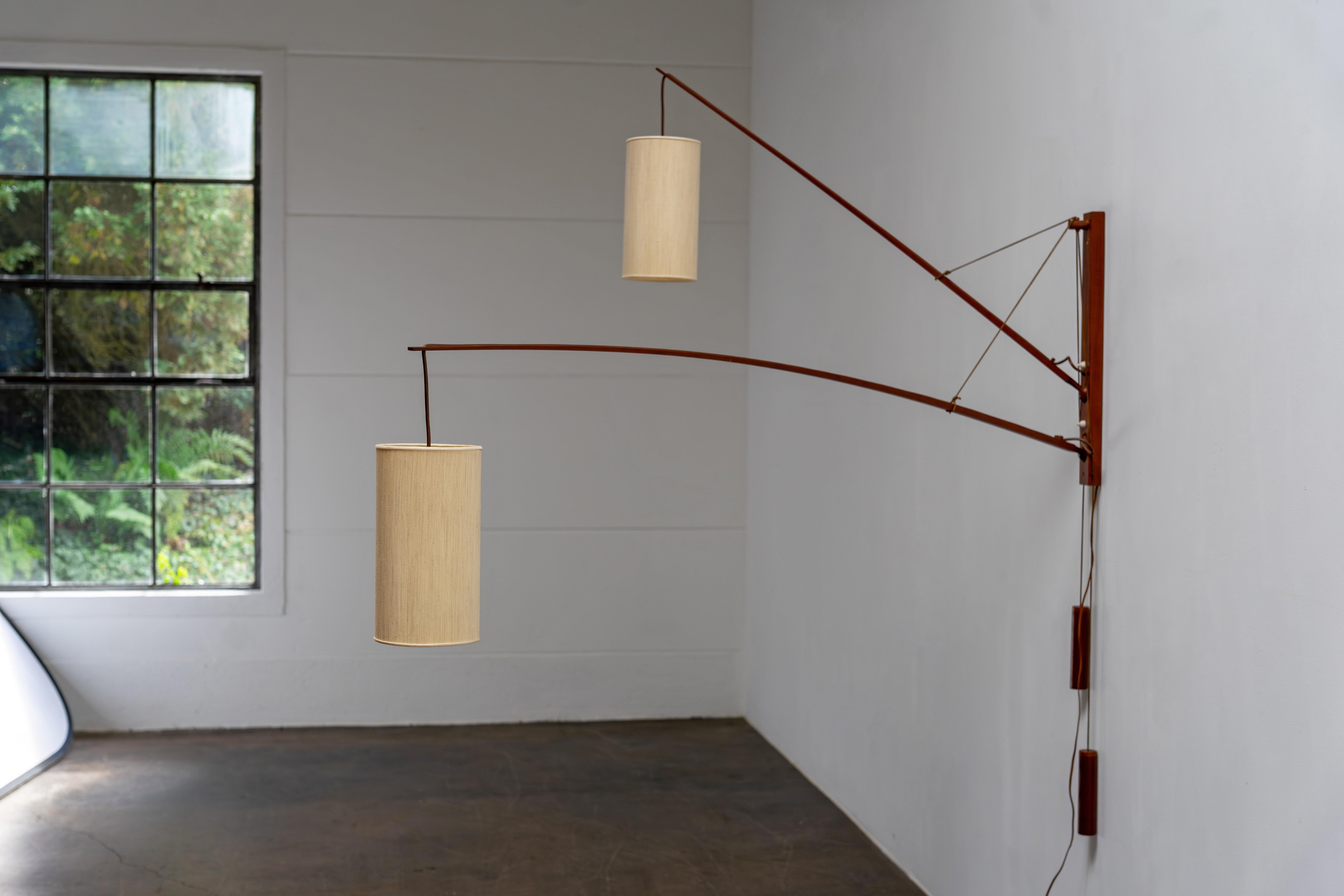 Aplique de pared moderno de mediados de siglo de Rupprecht Skrip para Skrip Leuchten, Teca Años 60 en venta 8