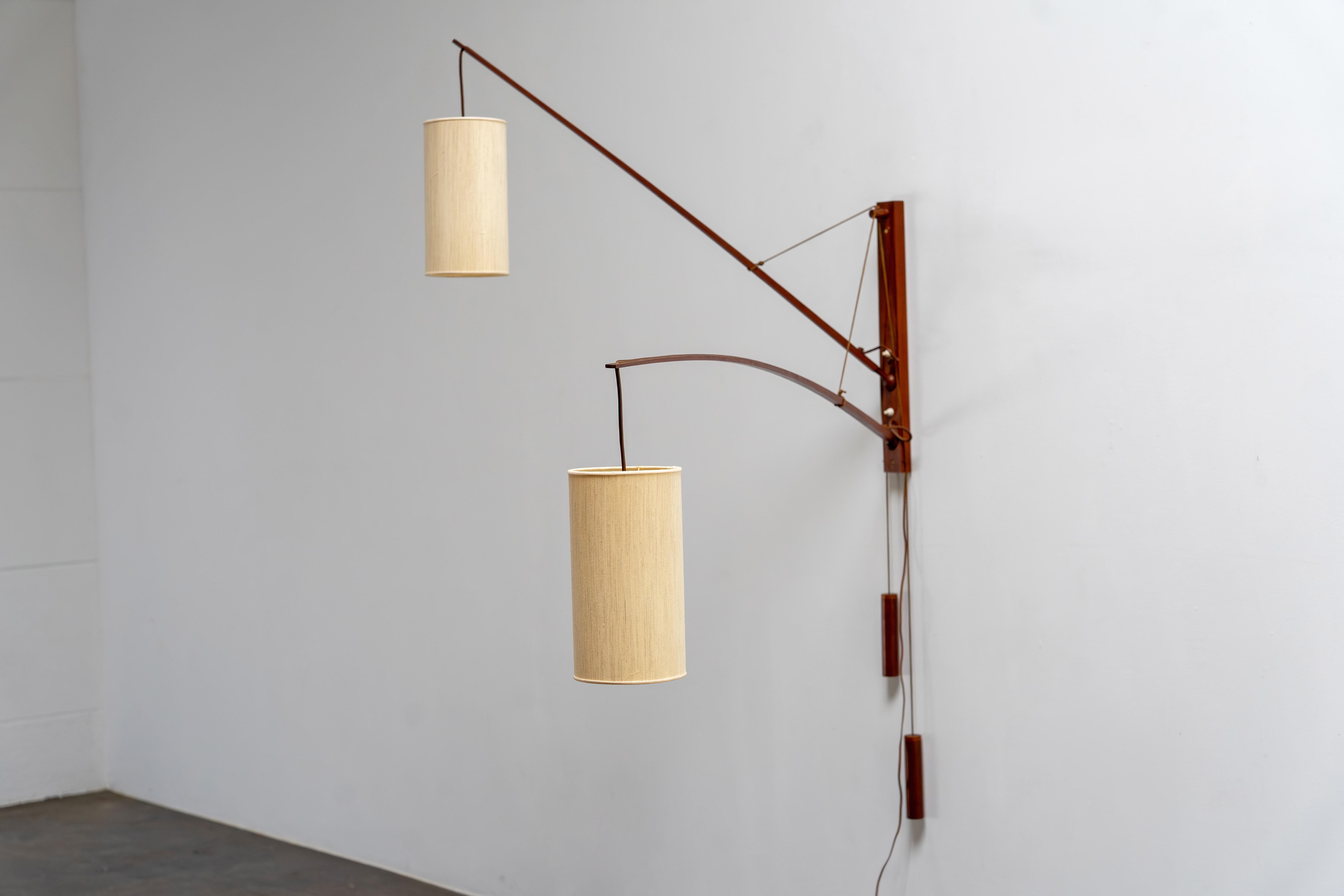 Aplique de pared moderno de mediados de siglo de Rupprecht Skrip para Skrip Leuchten, Teca Años 60 en venta 9