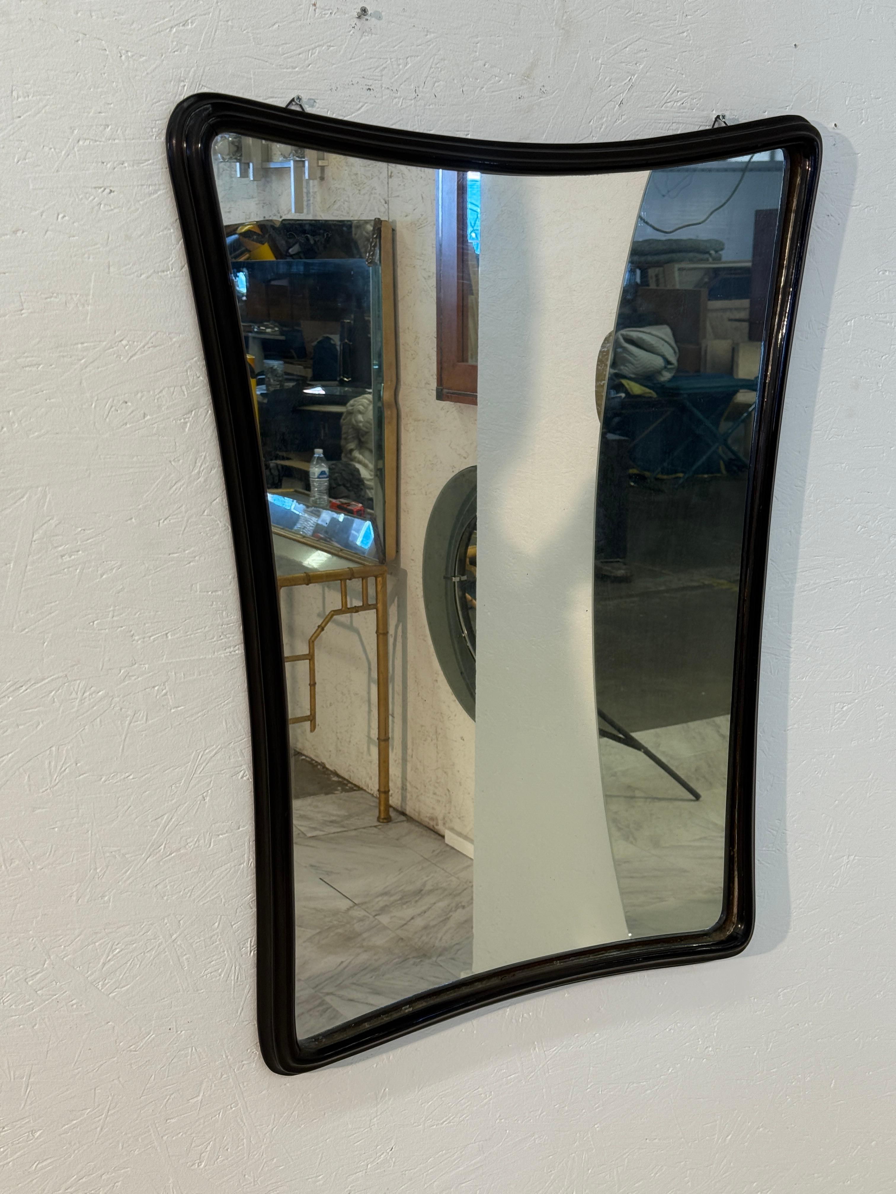 Laqué Miroir mural moderne du milieu du siècle, Italie, années 1950 en vente