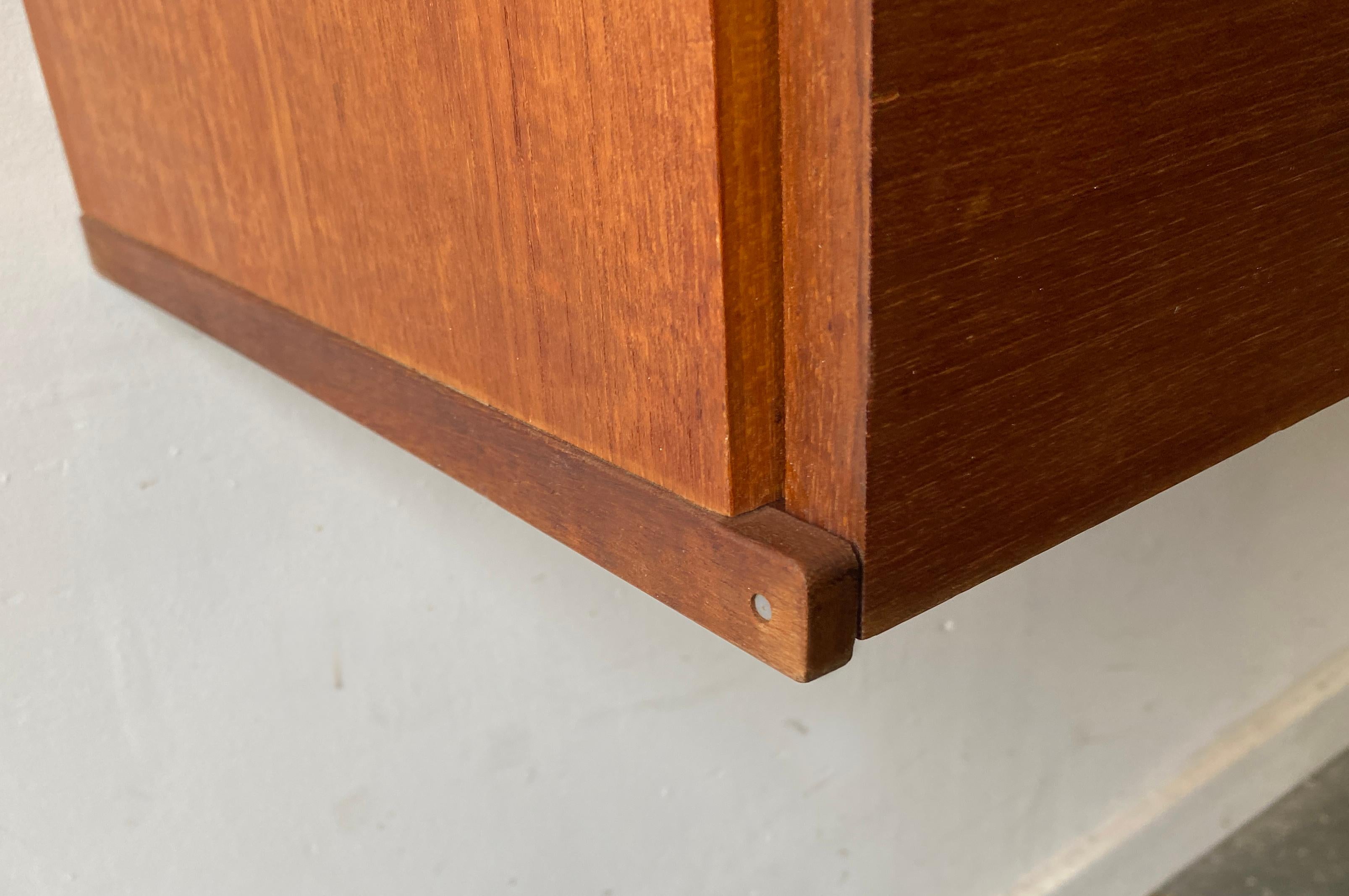 Mid-Century Modern wall mounted desk unit by Beaver and Tapley For Sale 1