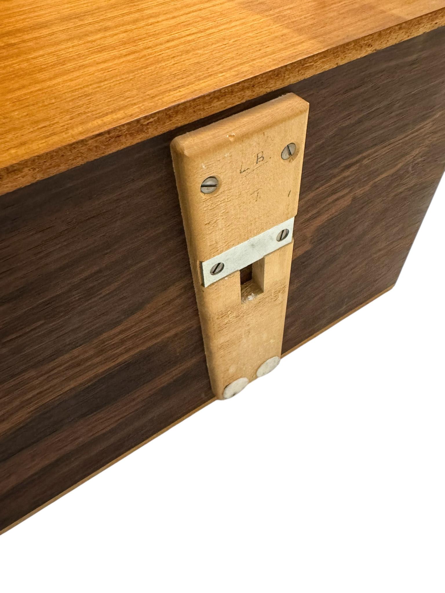 Scaffale a muro moderno di metà secolo di Walter Wirtz per Wilhelm Renz, anni '60 in vendita 5