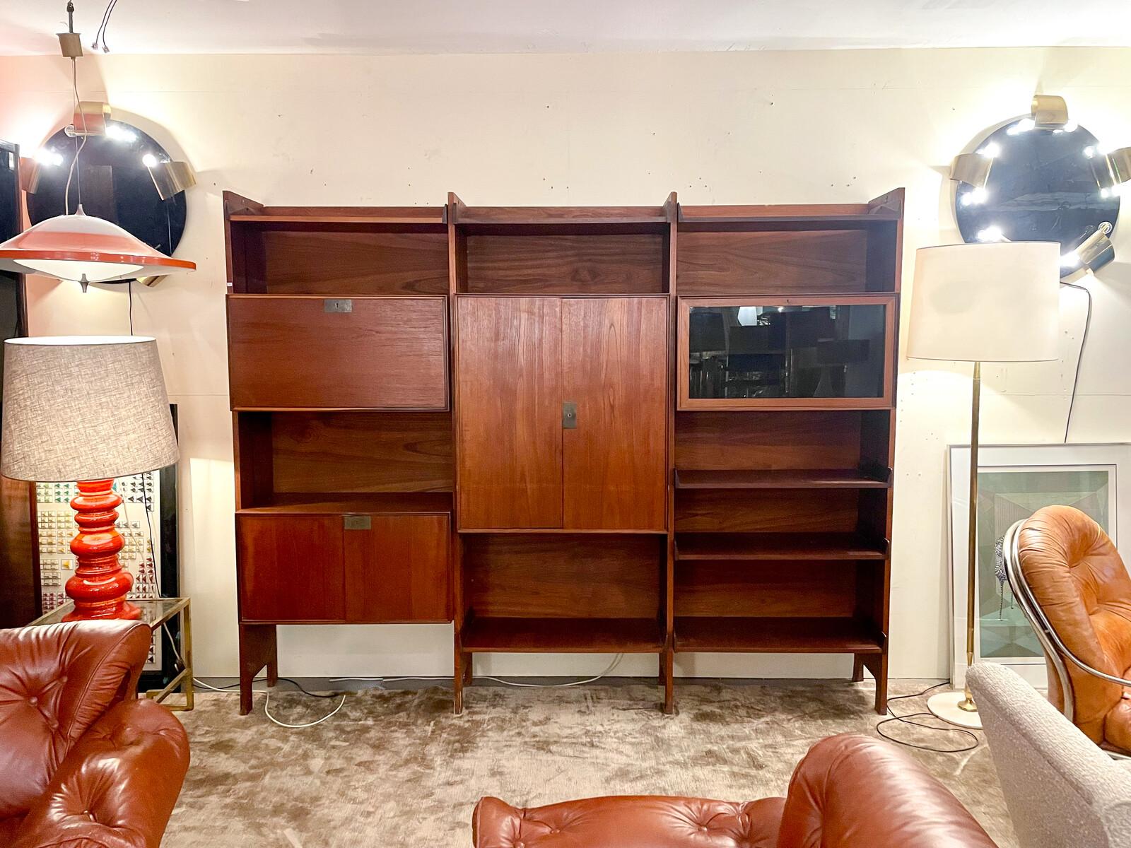 Italian Mid-Century Modern Wall Unit by Vittorio Dassi, Italy, 1960s For Sale