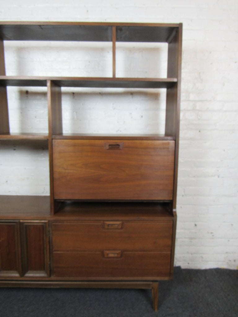 MidCentury Modern Wall Unit For Sale at 1stDibs