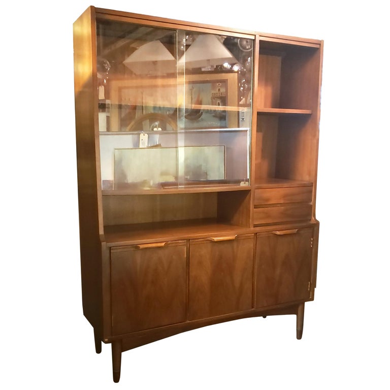 Mid-Century Modern Wall Unit at 1stDibs