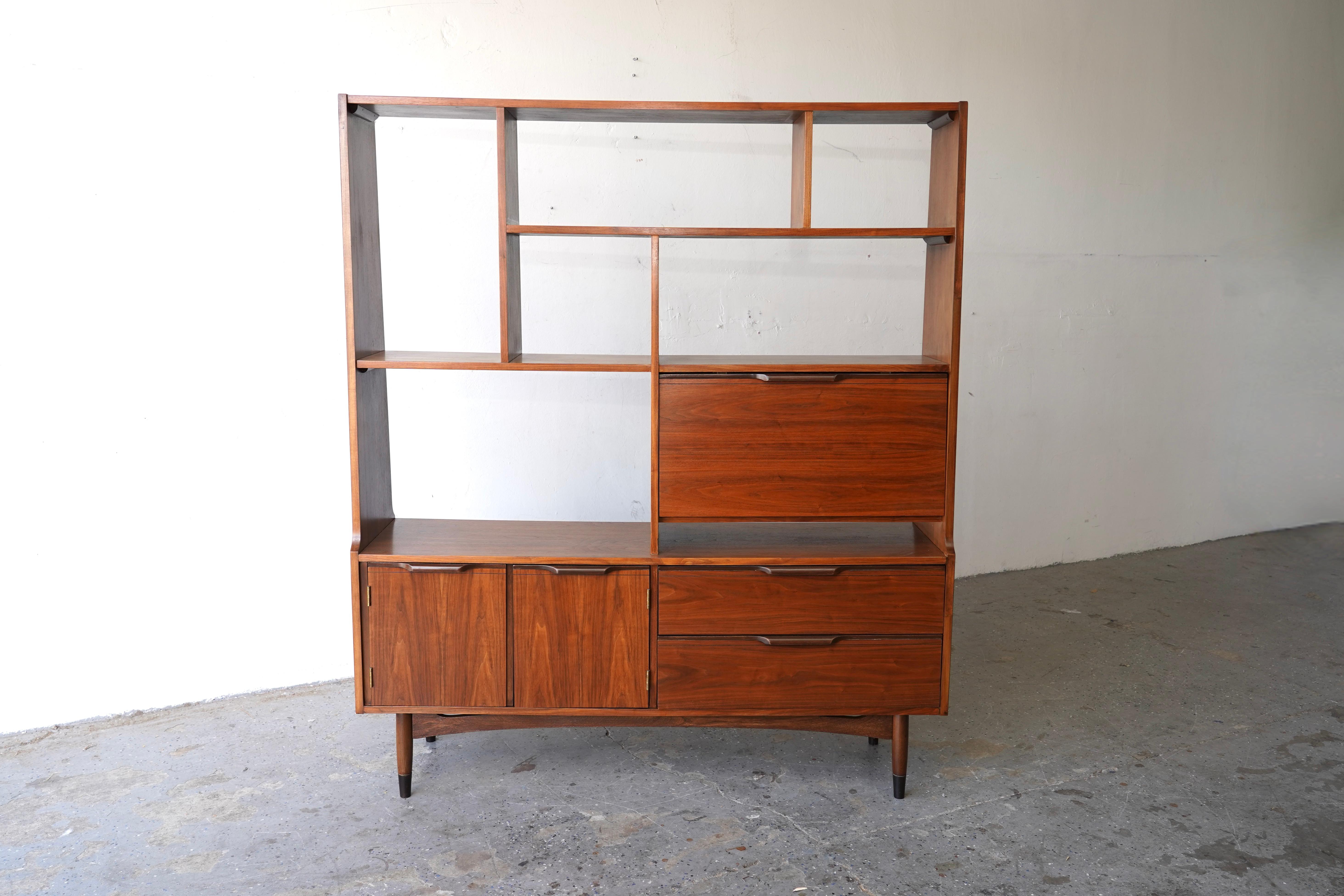 American Mid-Century Modern Wall Unit / Hutch / Room Divider / Bar