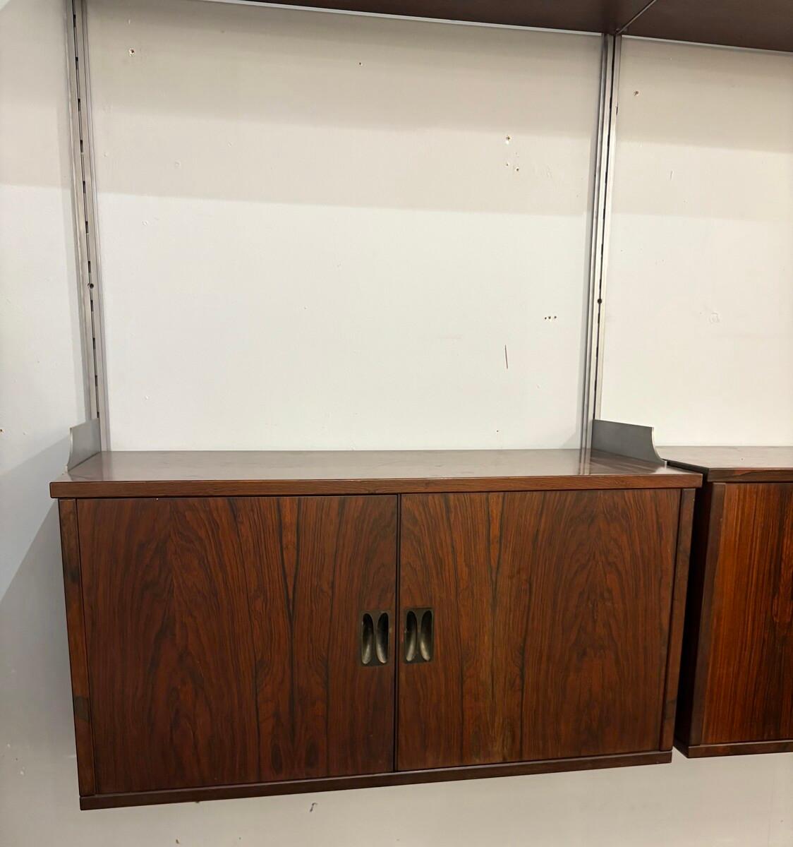 Moderner Wandschrank aus der Jahrhundertmitte, Stildomus, Italien, 1960er Jahre (Moderne der Mitte des Jahrhunderts) im Angebot