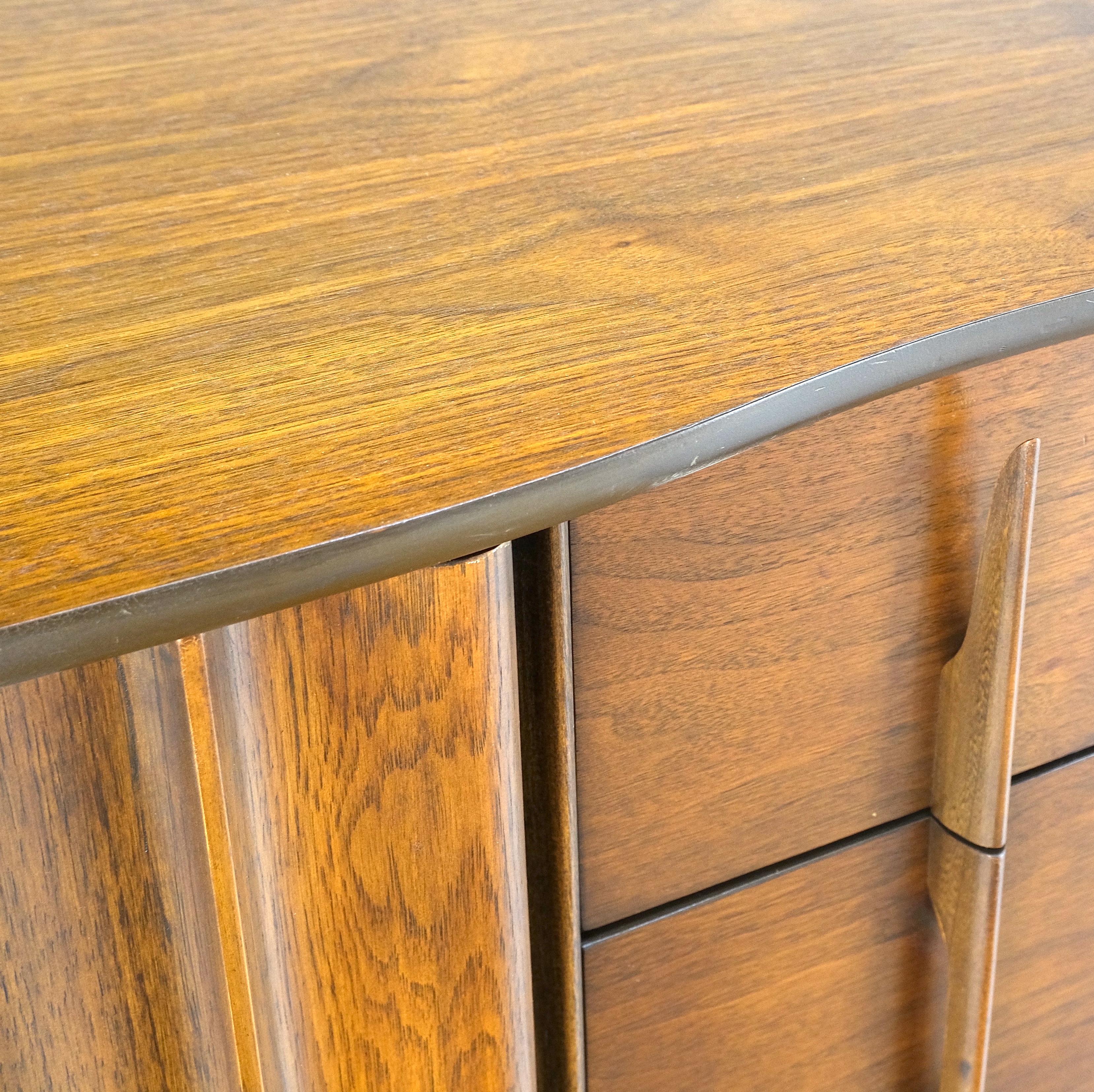 Mid-Century Modern walnut 2 door 3 drawers sculptural pulls dresser credenza on tapered dowel legs mint!
