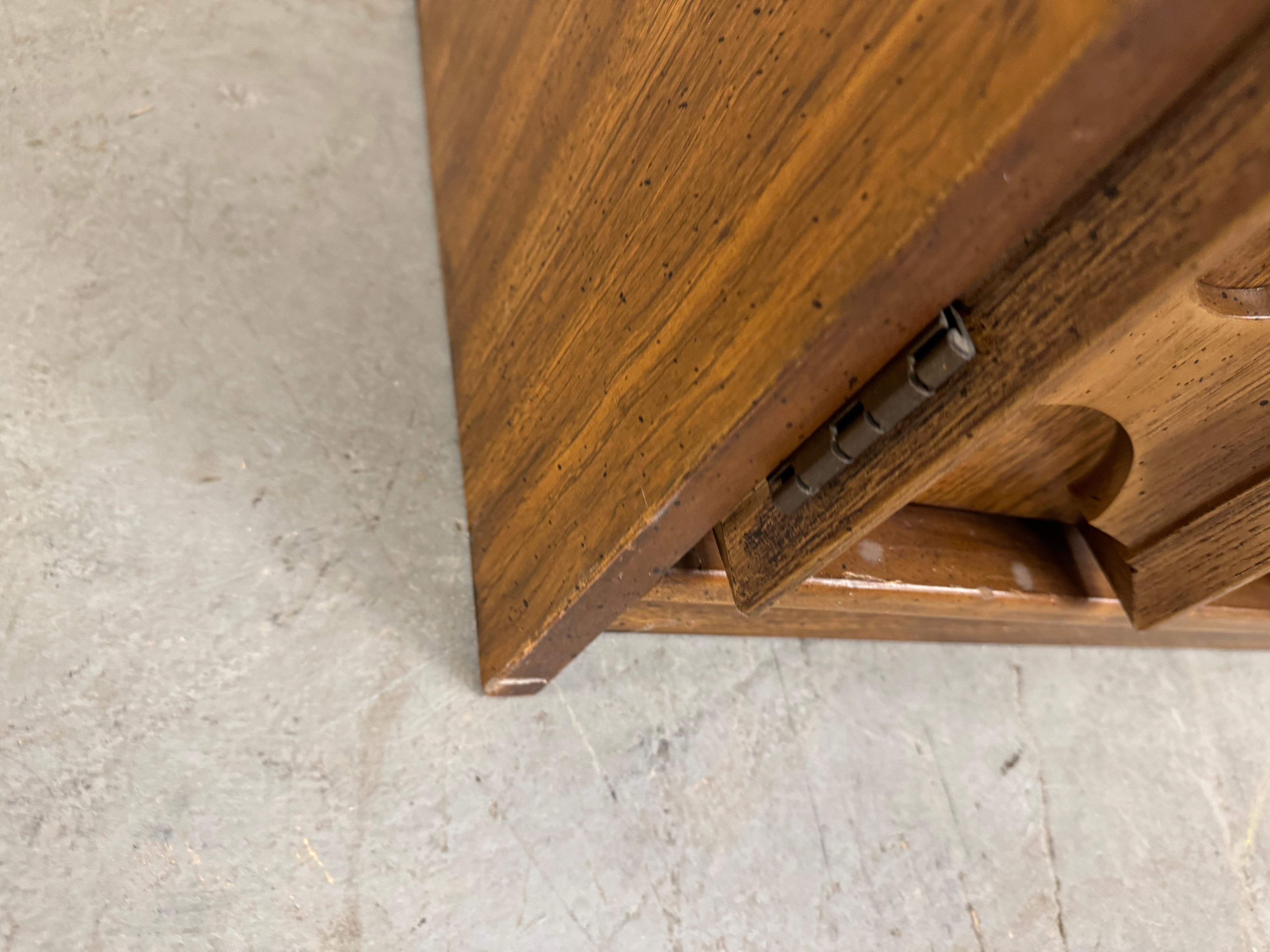 Mid Century Modern Walnut 3 Door Credenza/Sideboard by Bassett ' Prestige ' 7