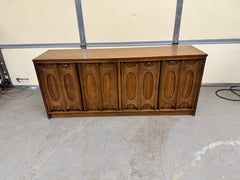 Mid Century Modern Walnut 3 Door Credenza/Sideboard by Bassett ' Prestige '