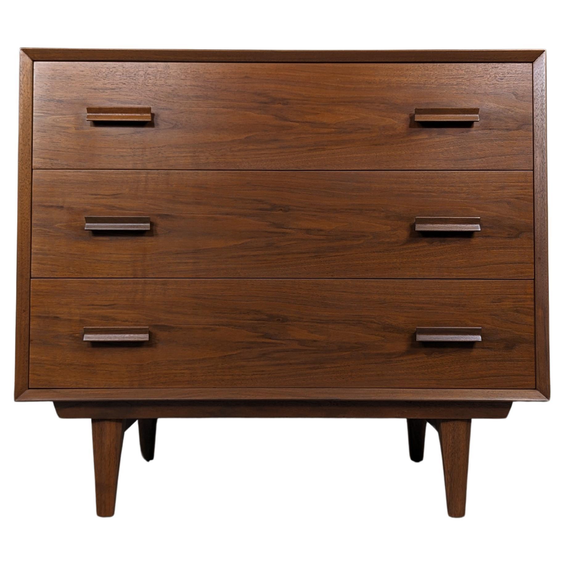 Mid Century Modern Walnut 3 Drawer Chest/Dresser, c1960s