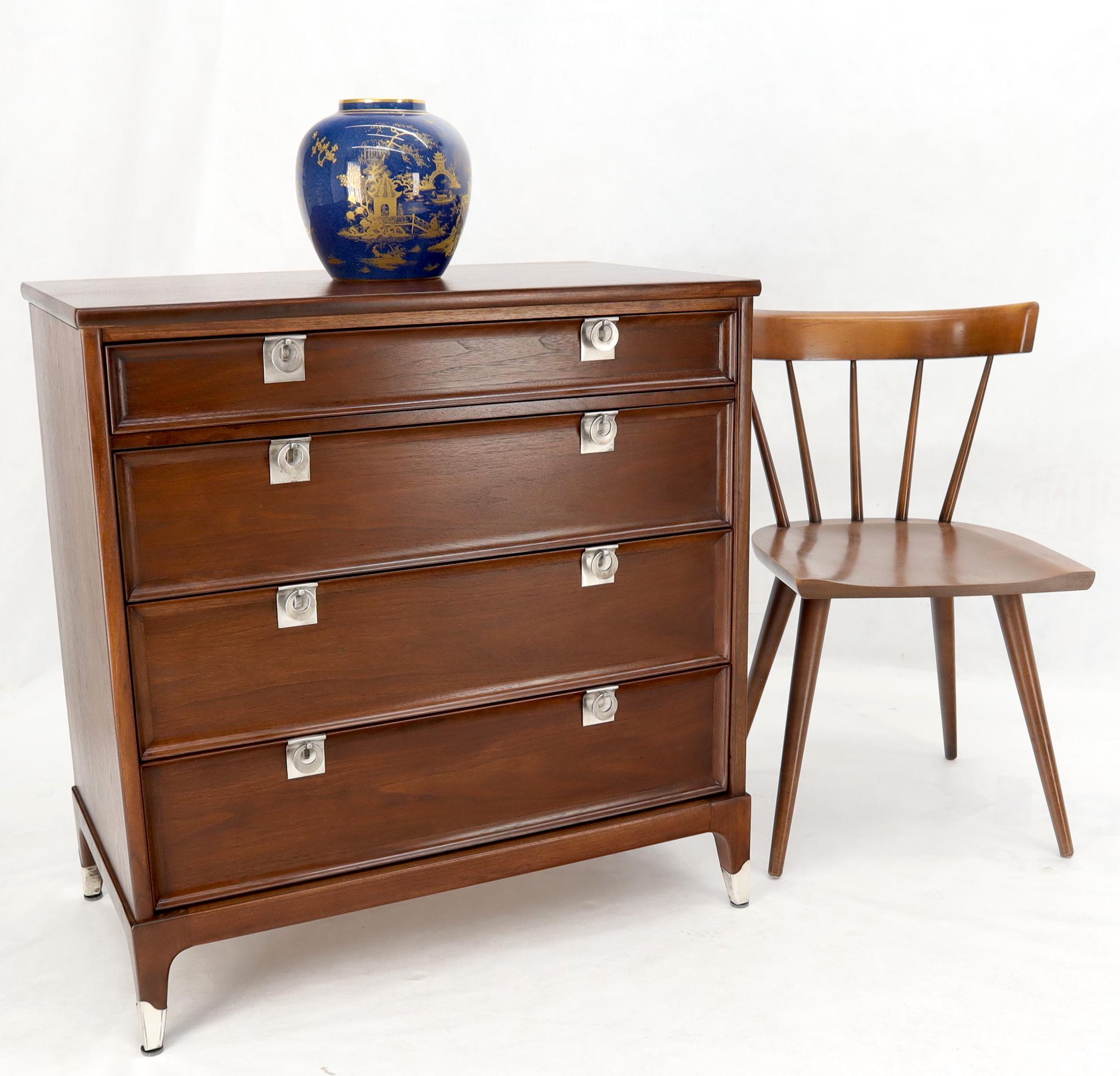 Mid-Century Modern walnut bachelor chest with drop pulls. Excellent condition. Gorgeous light espresso wood finish. Gibbings Kagan decor match.