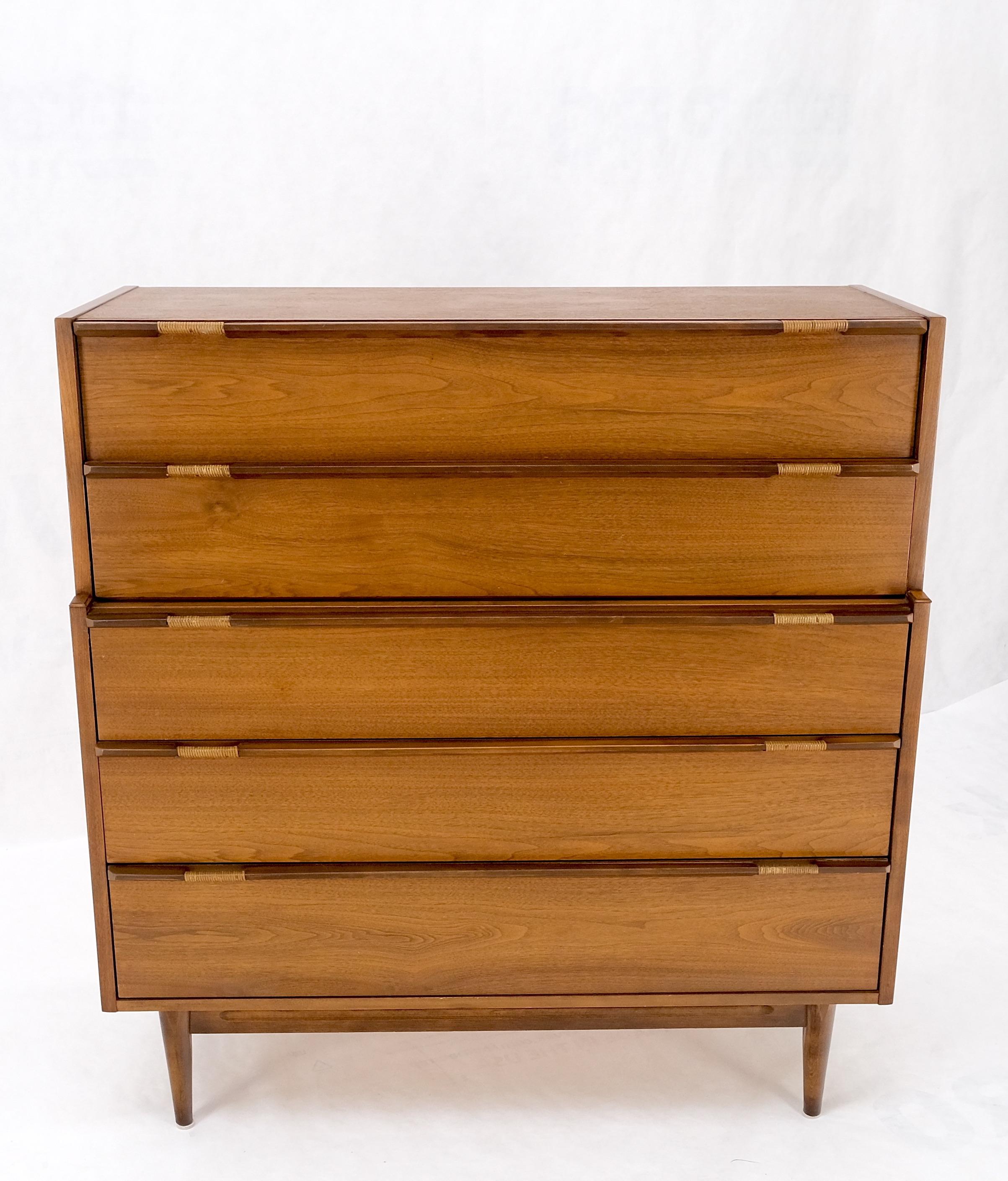 Mid-Century Modern Walnut 5 Drawers High Chest Dresser MINT! For Sale 3