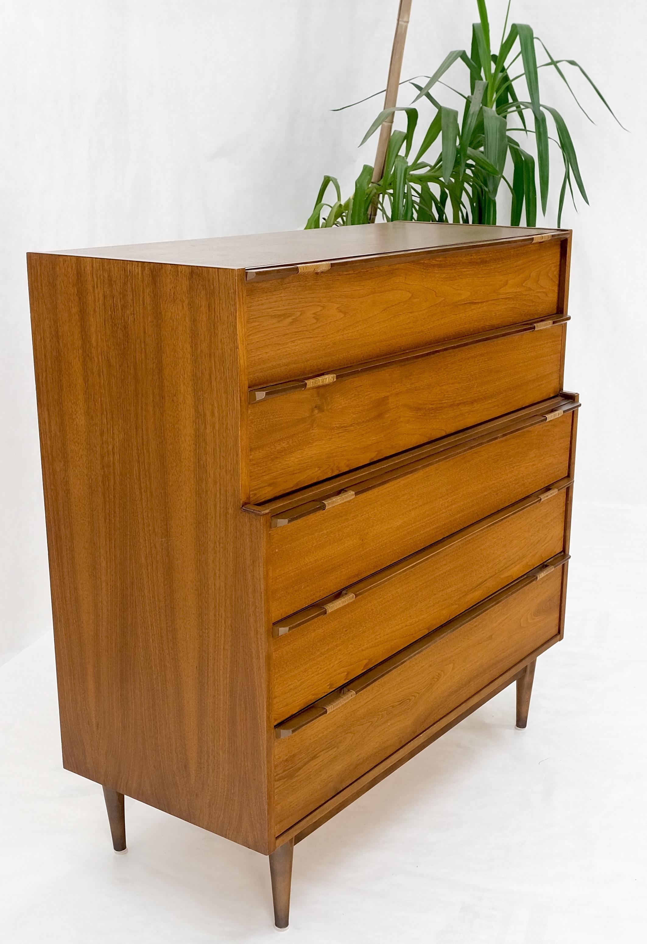 Mid-Century Modern Walnut 5 Drawers High Chest Dresser MINT! For Sale 2