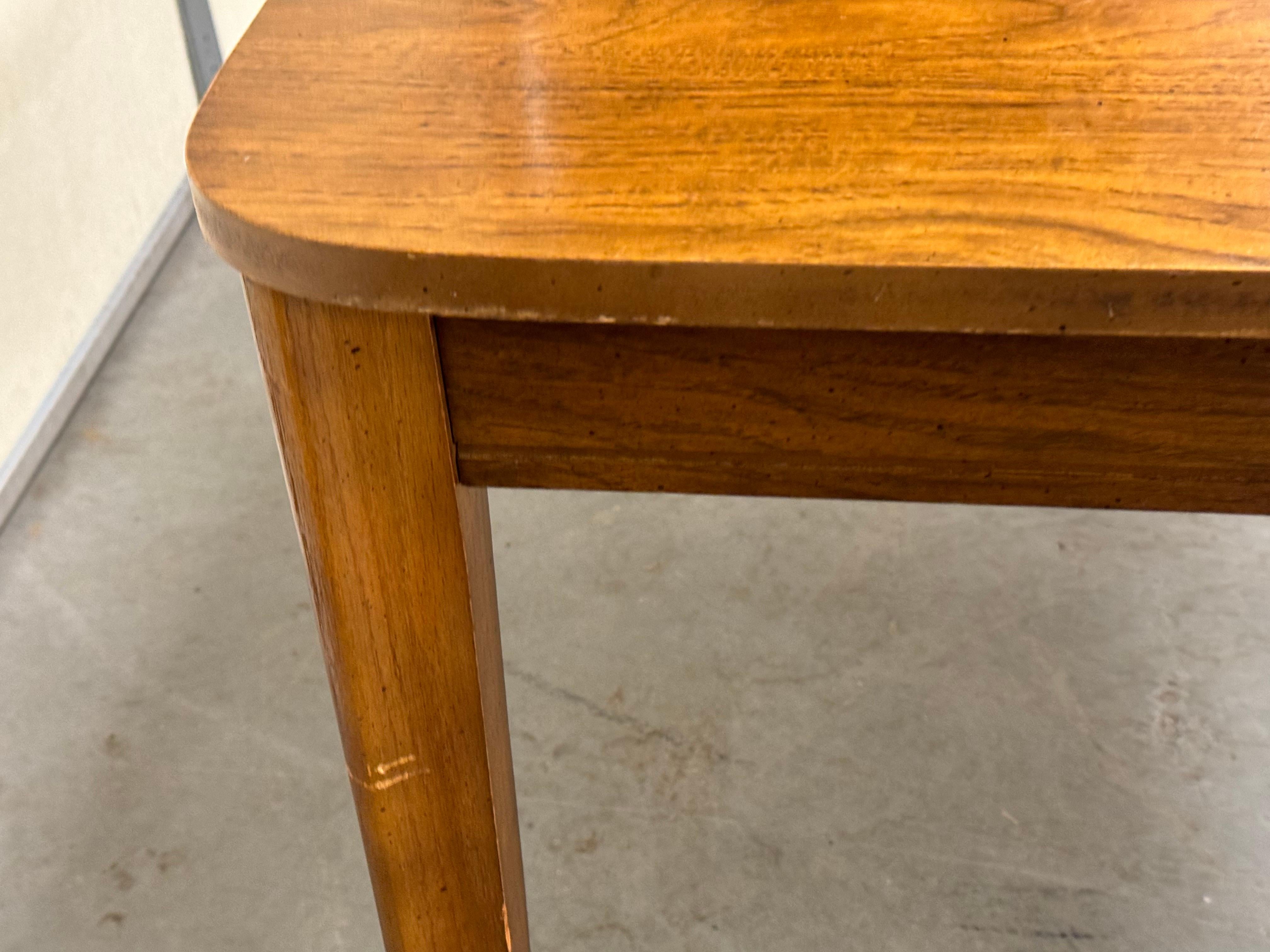 Table de salle à manger 60