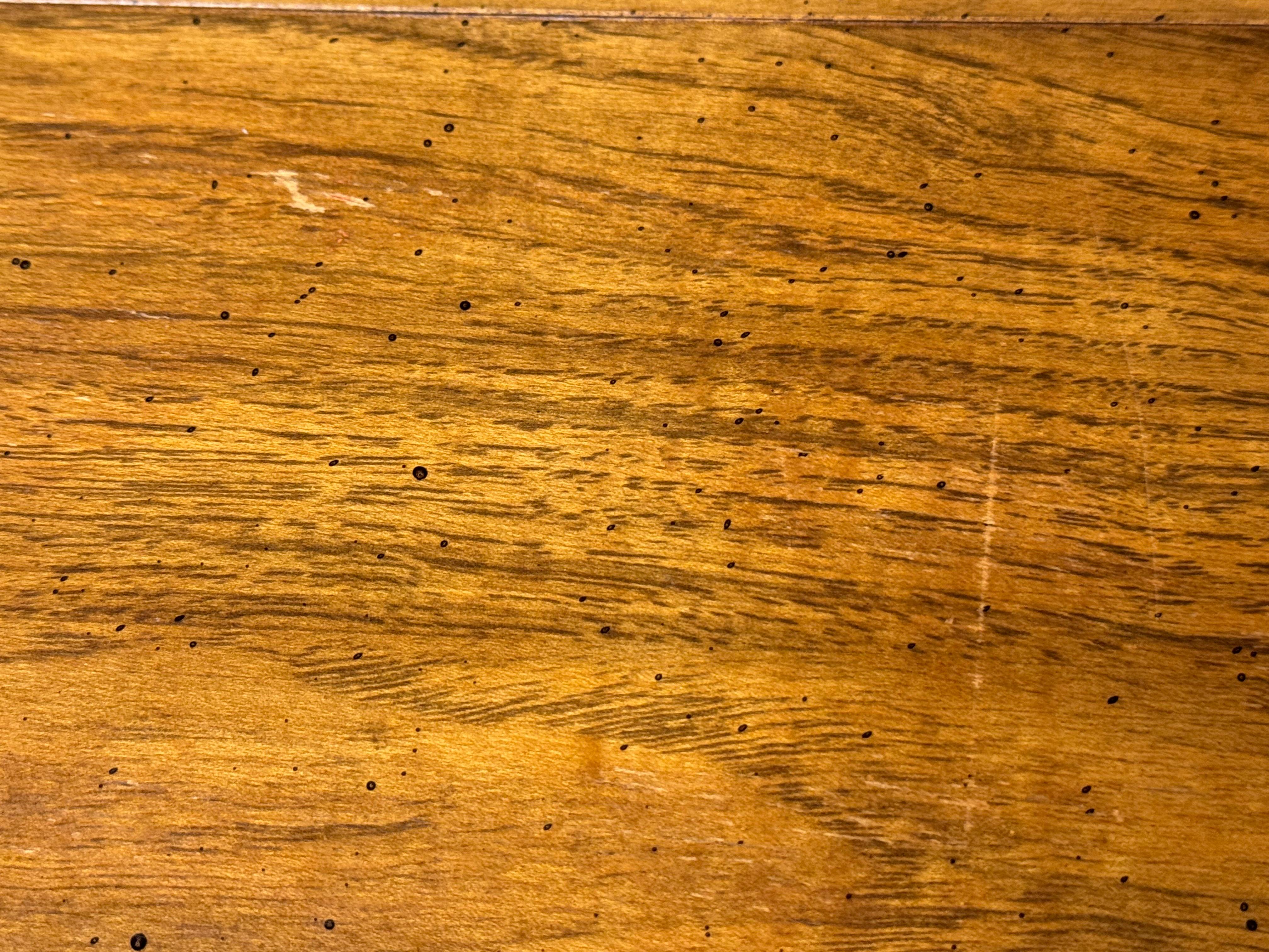 Noyer Table de salle à manger 60