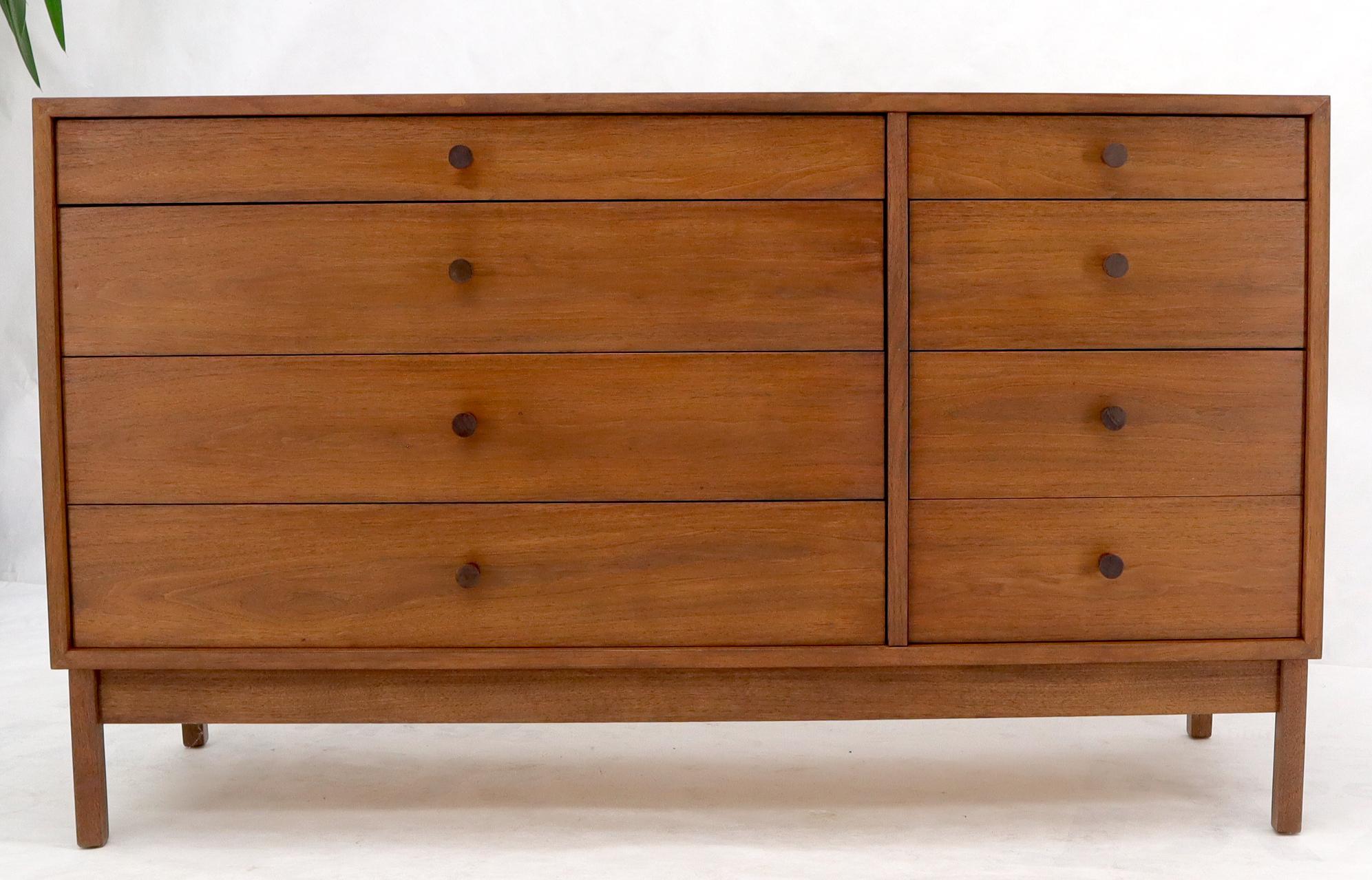 mid century 8 drawer dresser