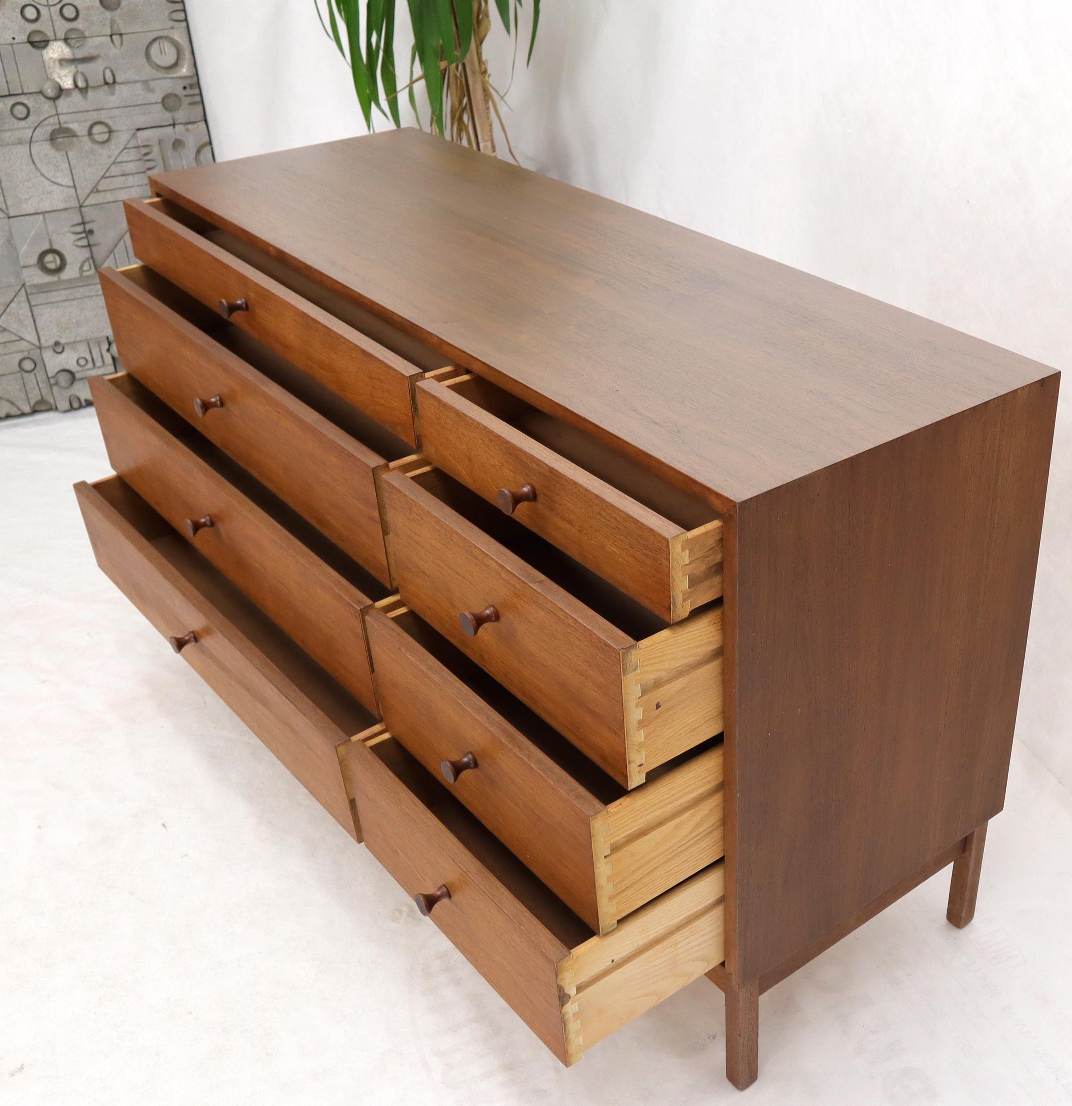 Oiled Mid-Century Modern Walnut 8 Drawers Long Dresser Credenza For Sale