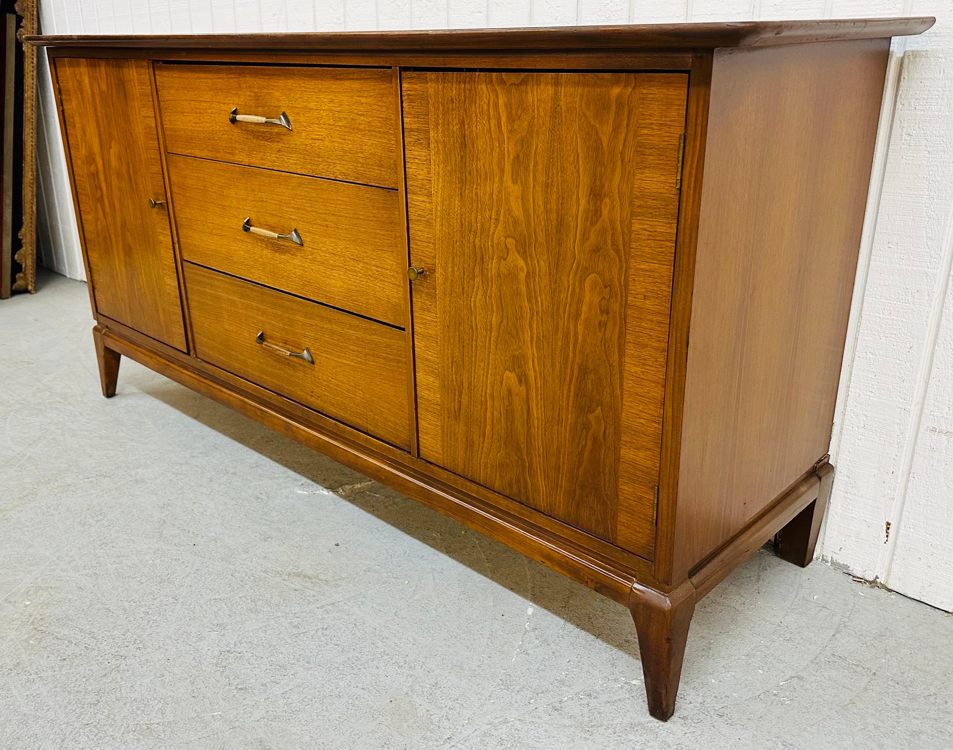 American Mid-Century Modern Walnut 9-Drawer Dresser