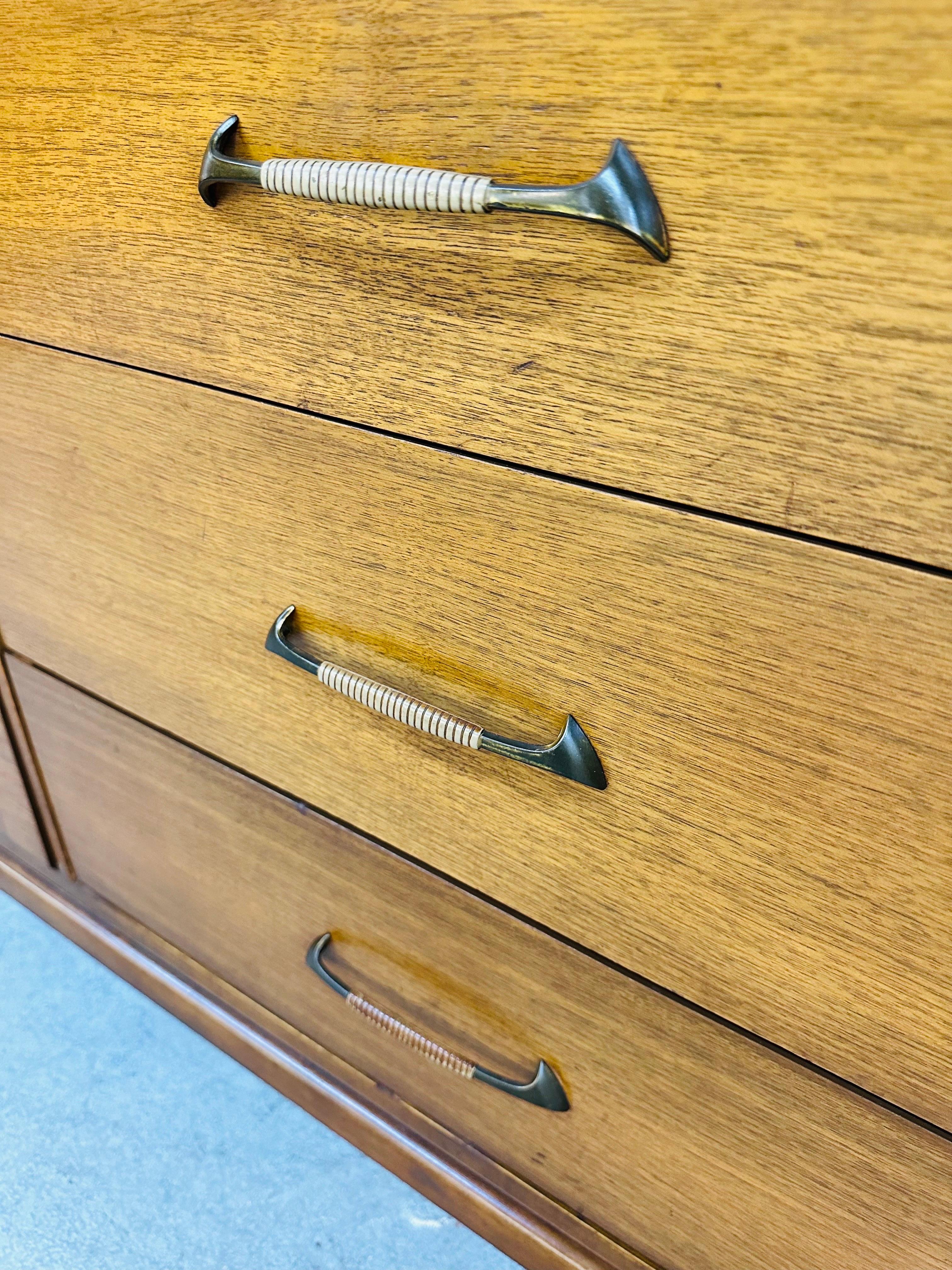 Mid-Century Modern Walnut 9-Drawer Dresser 2