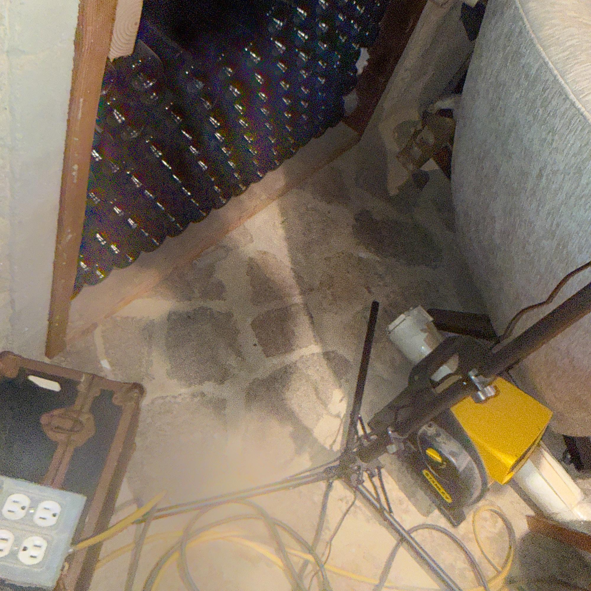 Mid-Century Modern Walnut & Aluminum Letter Tray Desk Accessory Qualiton For Sale 4