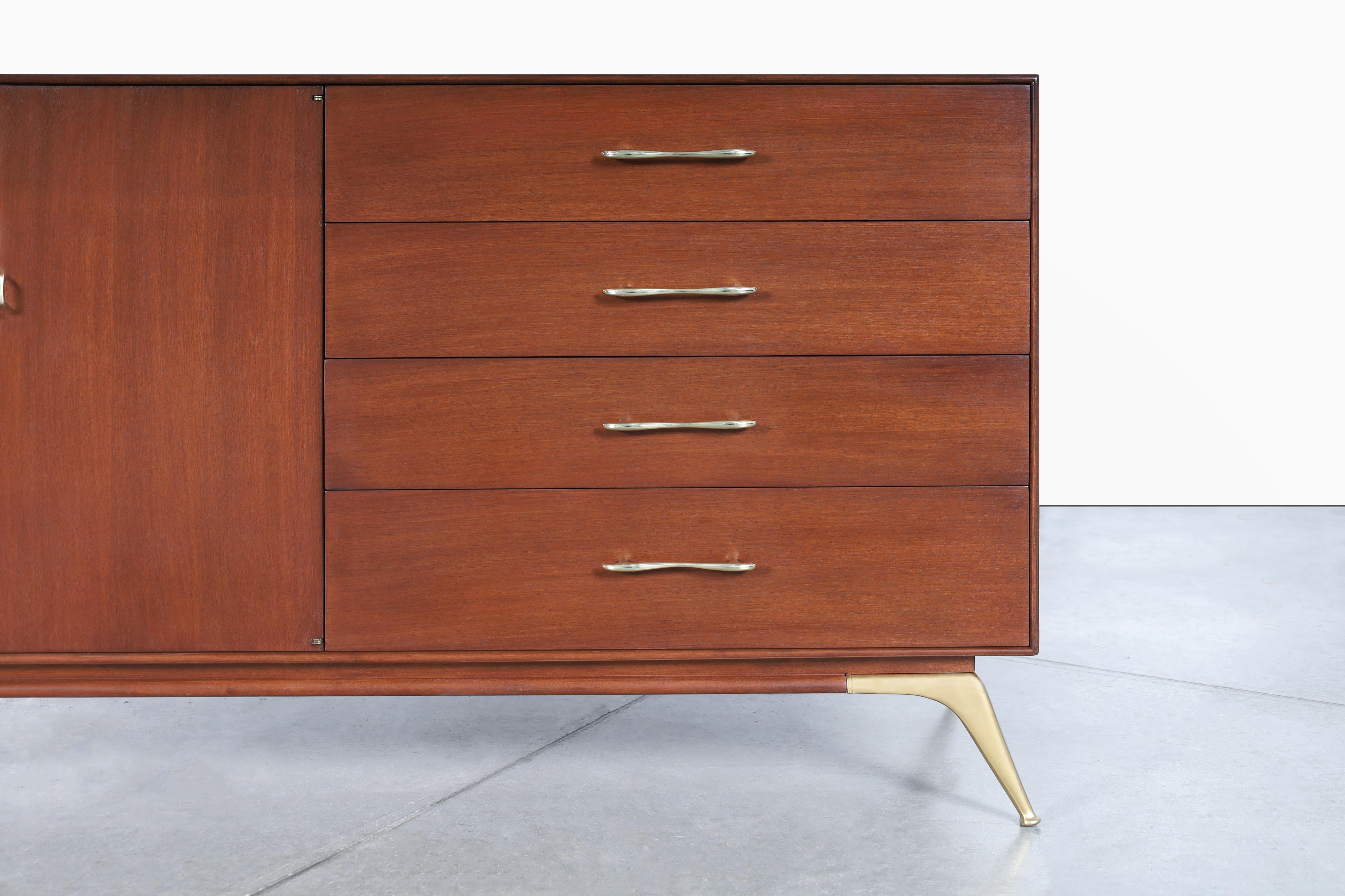 Mid-Century Modern Walnut and Brass Credenza by R-Way For Sale 6