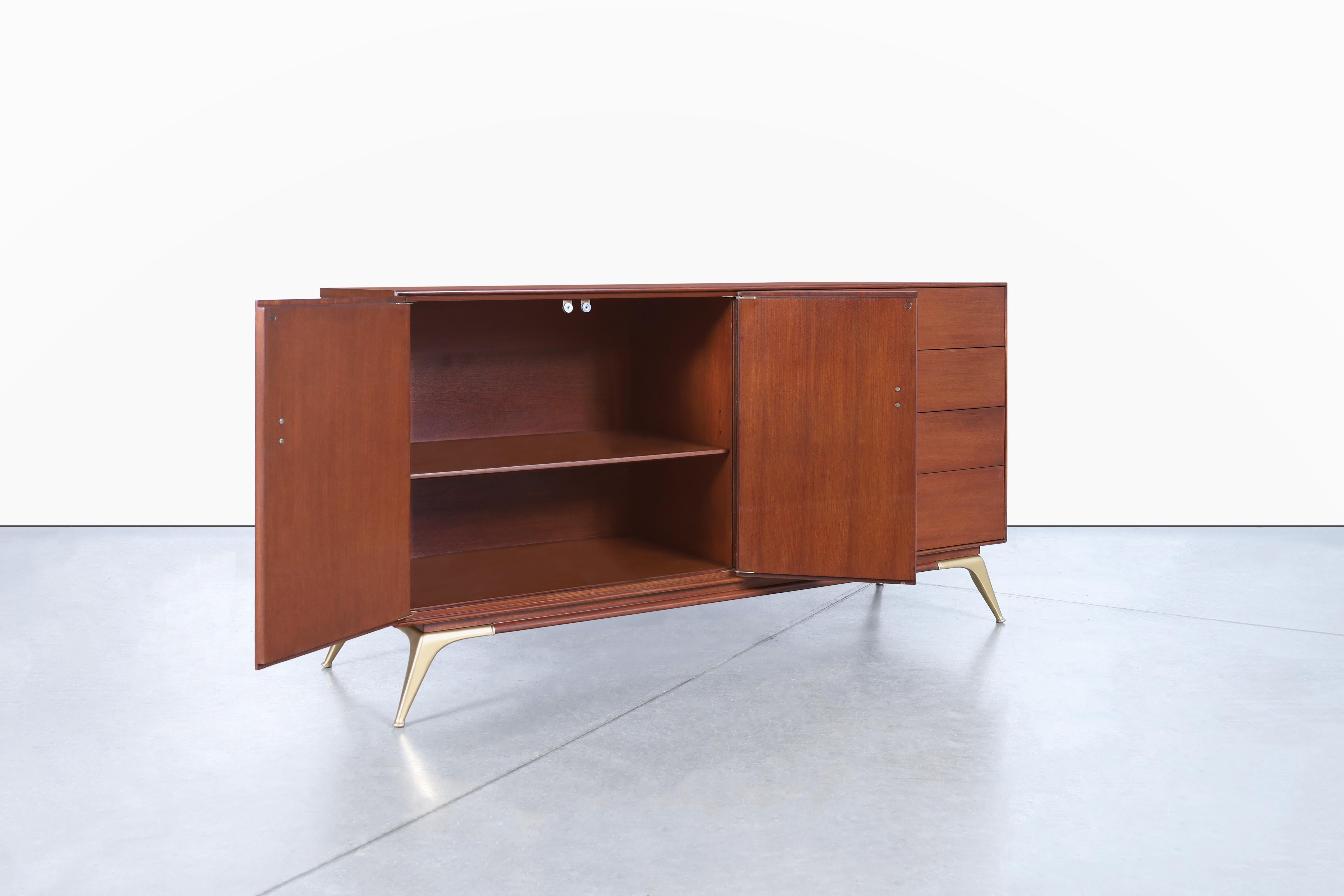 Mid-20th Century Mid-Century Modern Walnut and Brass Credenza by R-Way For Sale