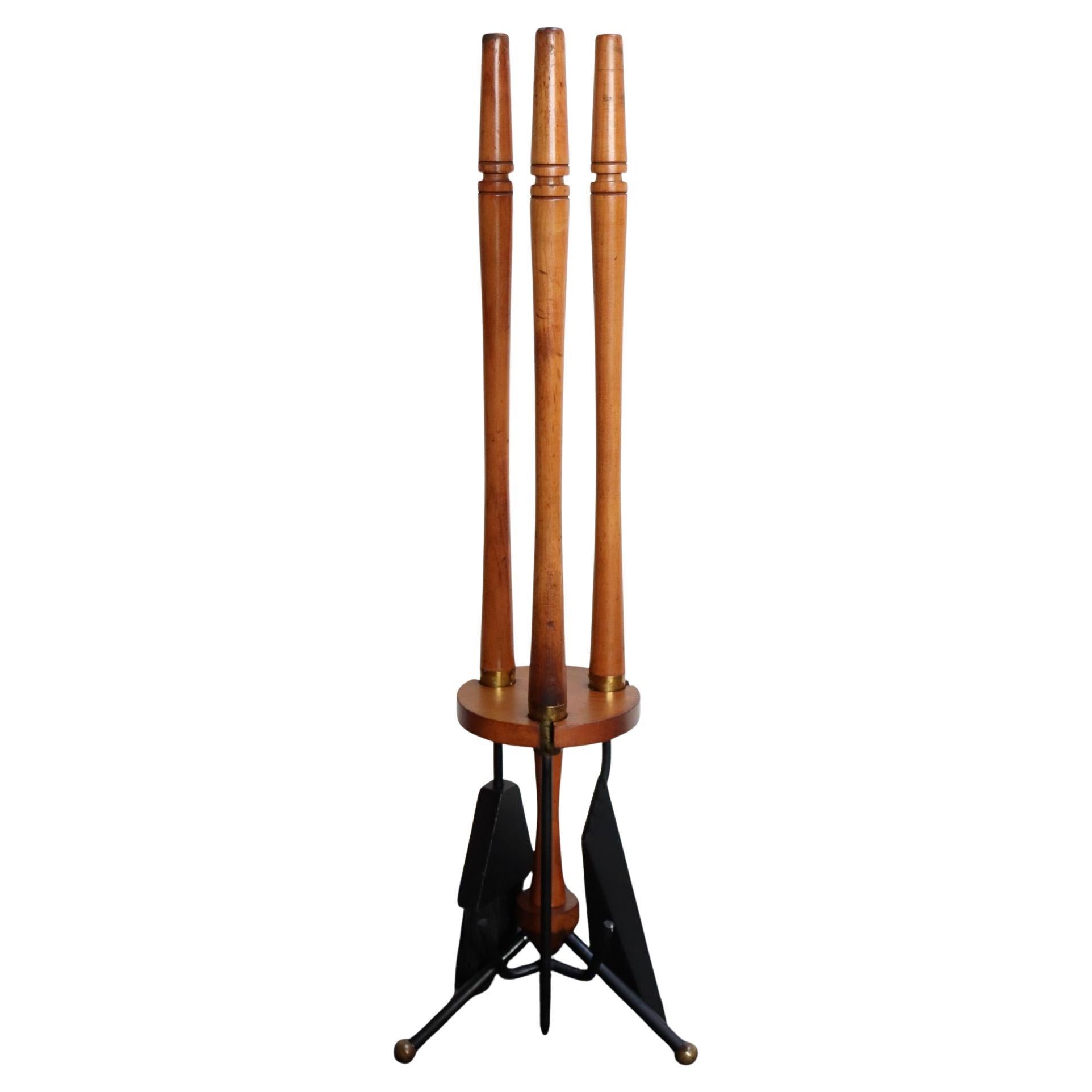 Set d'outils de cheminée en noyer et laiton à la manière d'Umanoff, The Moderns Moderns