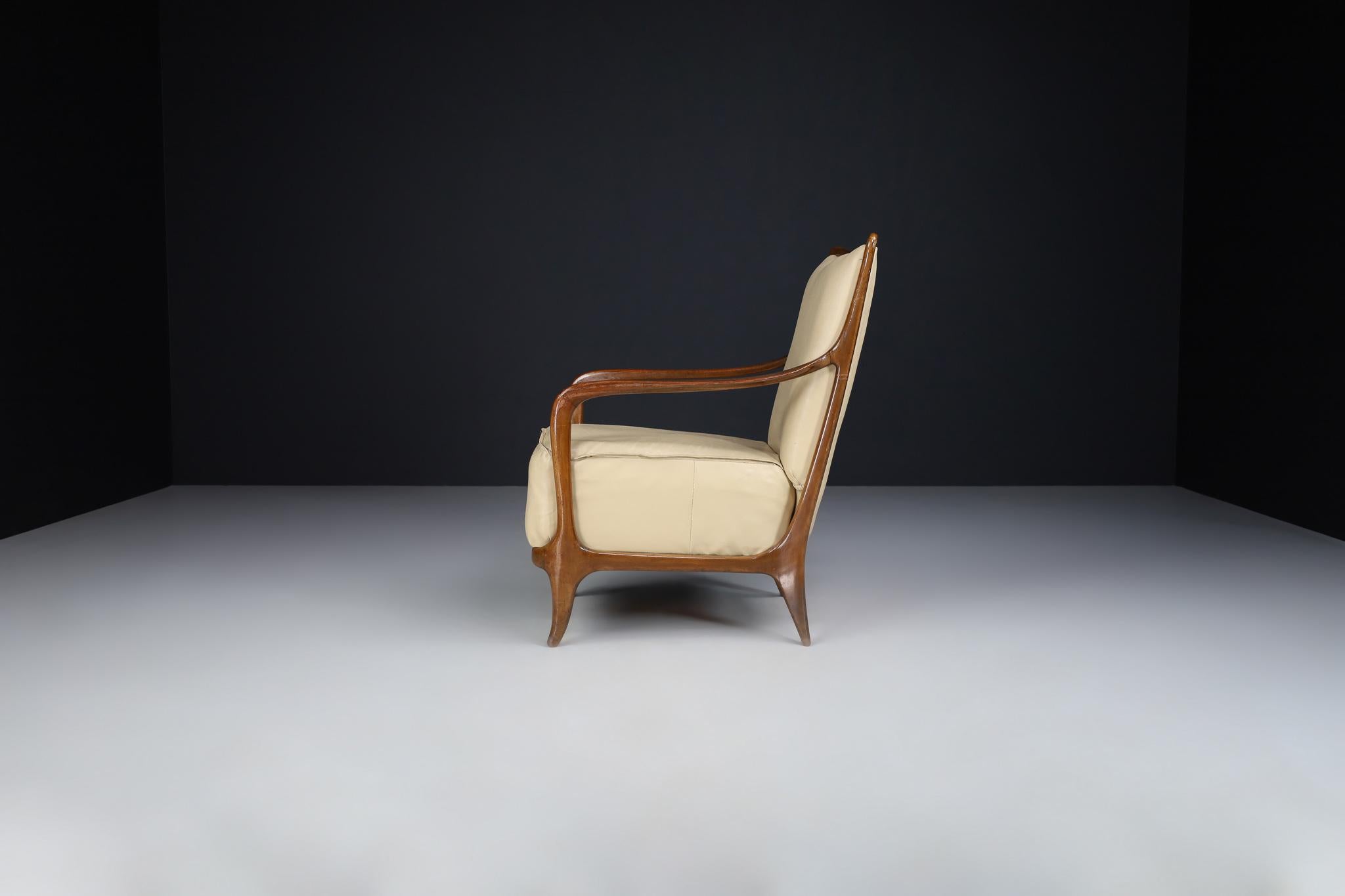 Mid-20th Century Mid-Century Modern Walnut and Leather Armchairs by Paolo Buffa, Italy 1950s