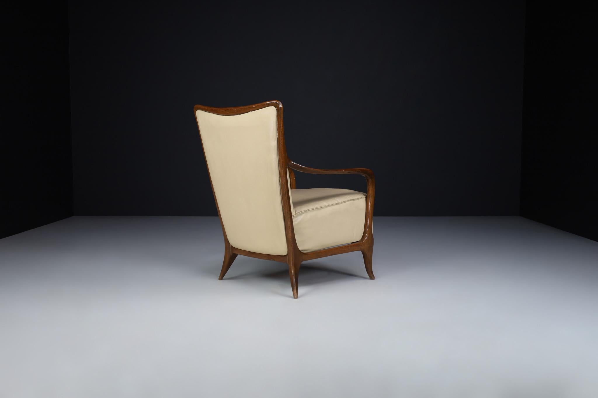 Mid-Century Modern Walnut and Leather Armchairs by Paolo Buffa, Italy 1950s 3