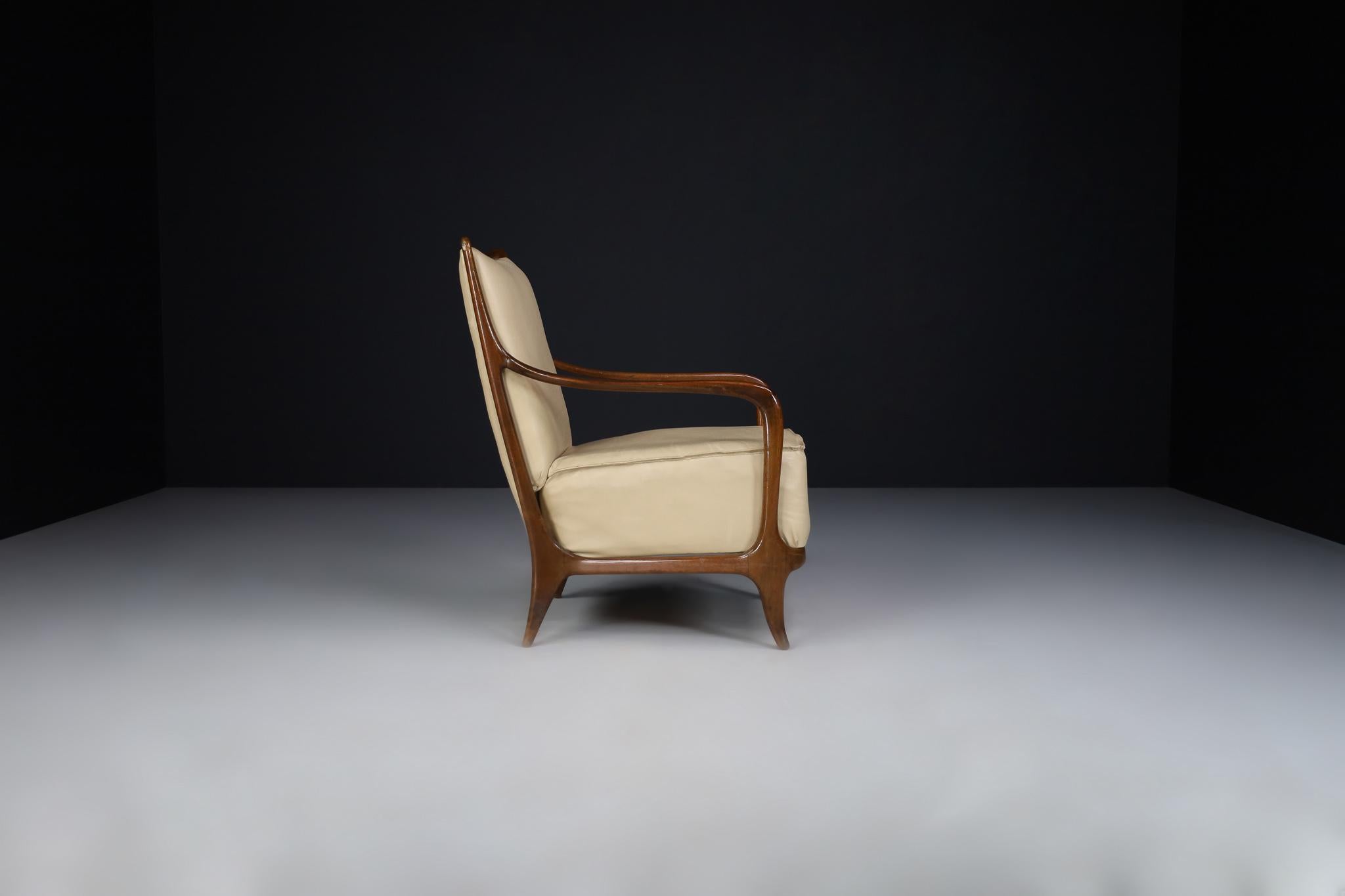 Mid-Century Modern Walnut and Leather Armchairs by Paolo Buffa, Italy 1950s 4