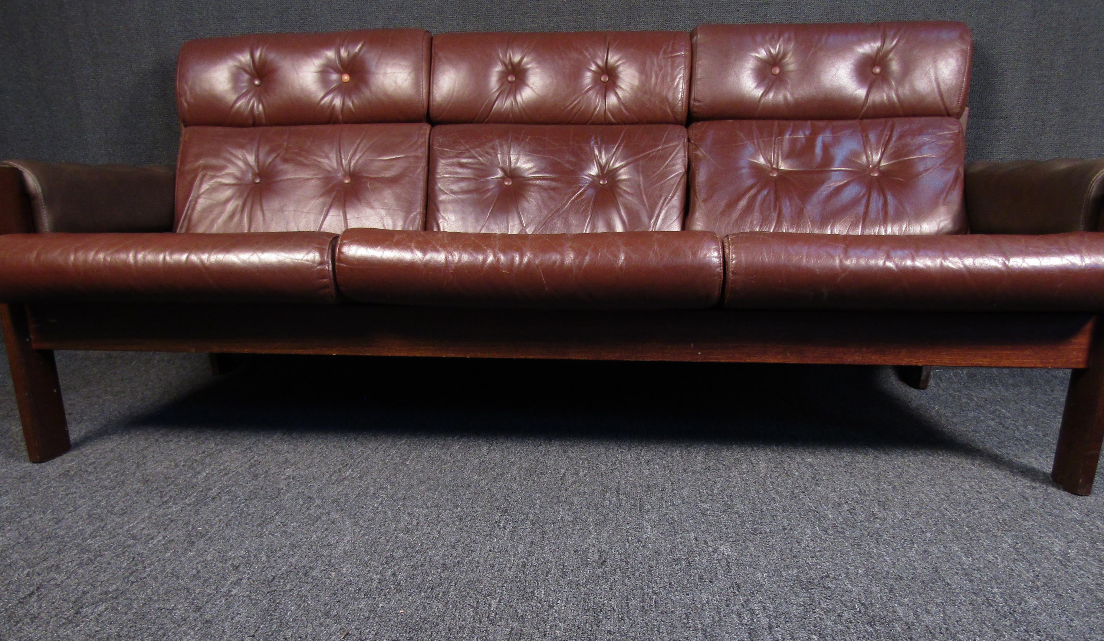 burgundy leather furniture