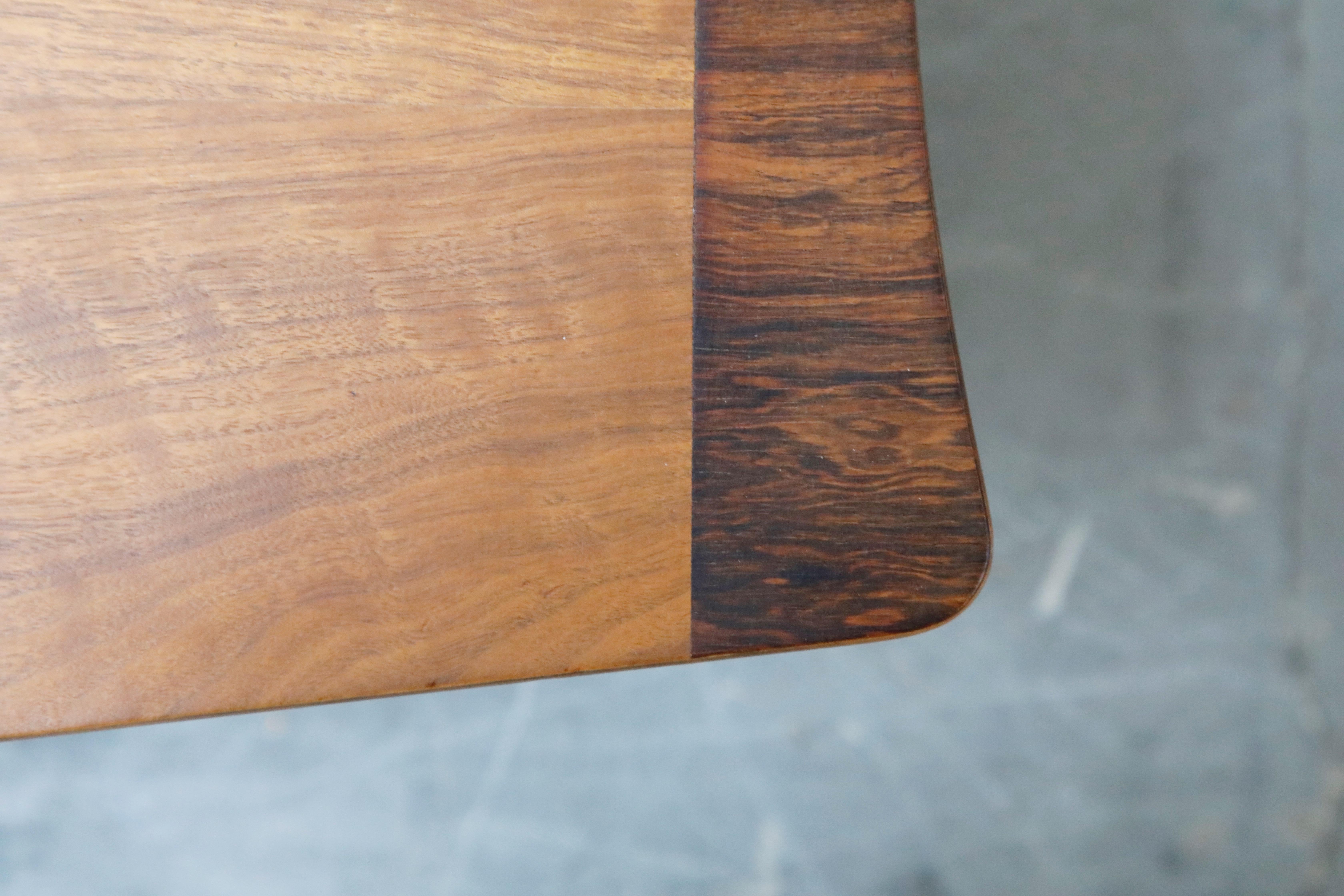 Mid-Century Modern Walnut and Rosewood Surfboard Shaped Coffee Table, circa 1970 7