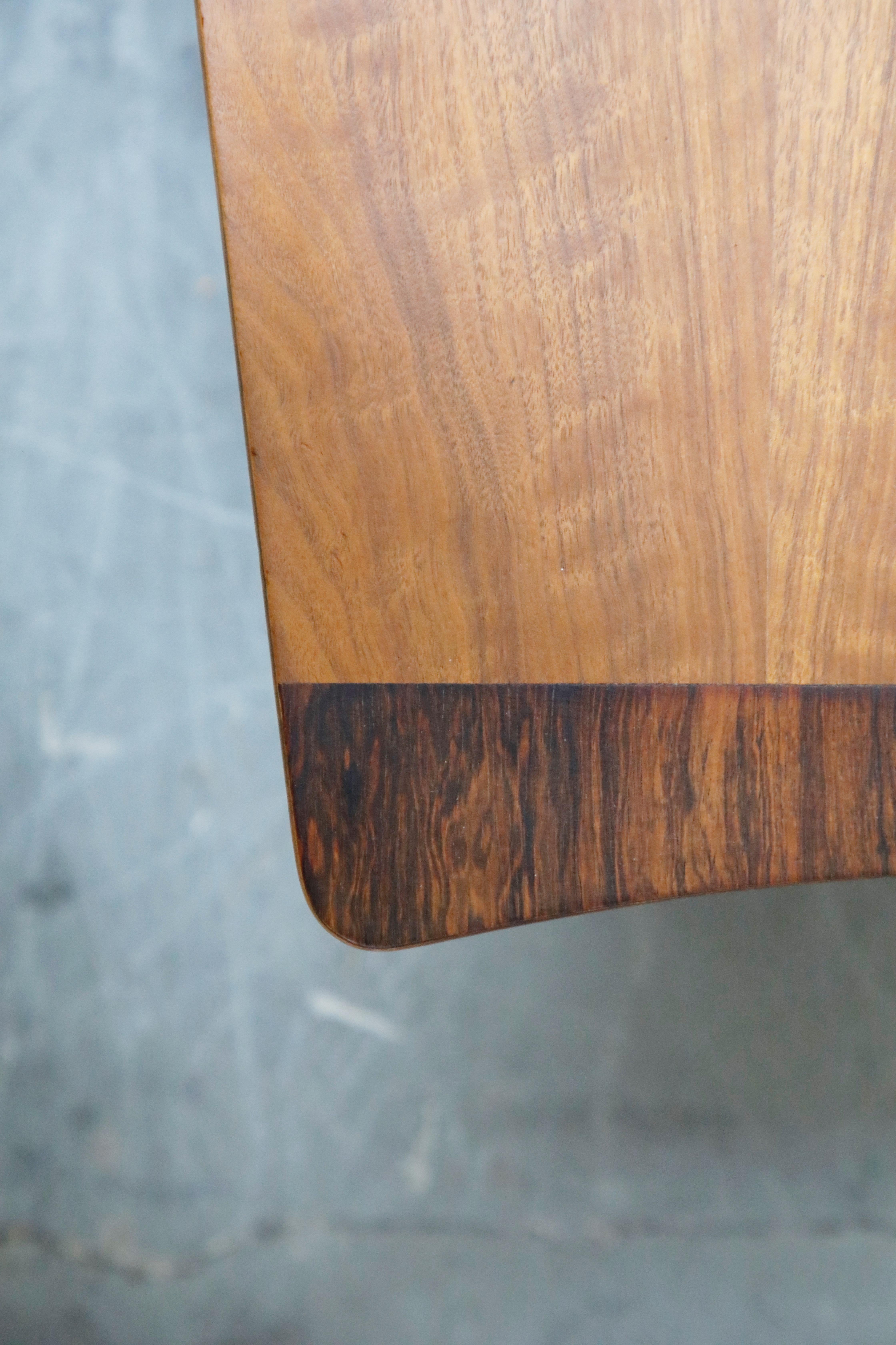 Mid-Century Modern Walnut and Rosewood Surfboard Shaped Coffee Table, circa 1970 8