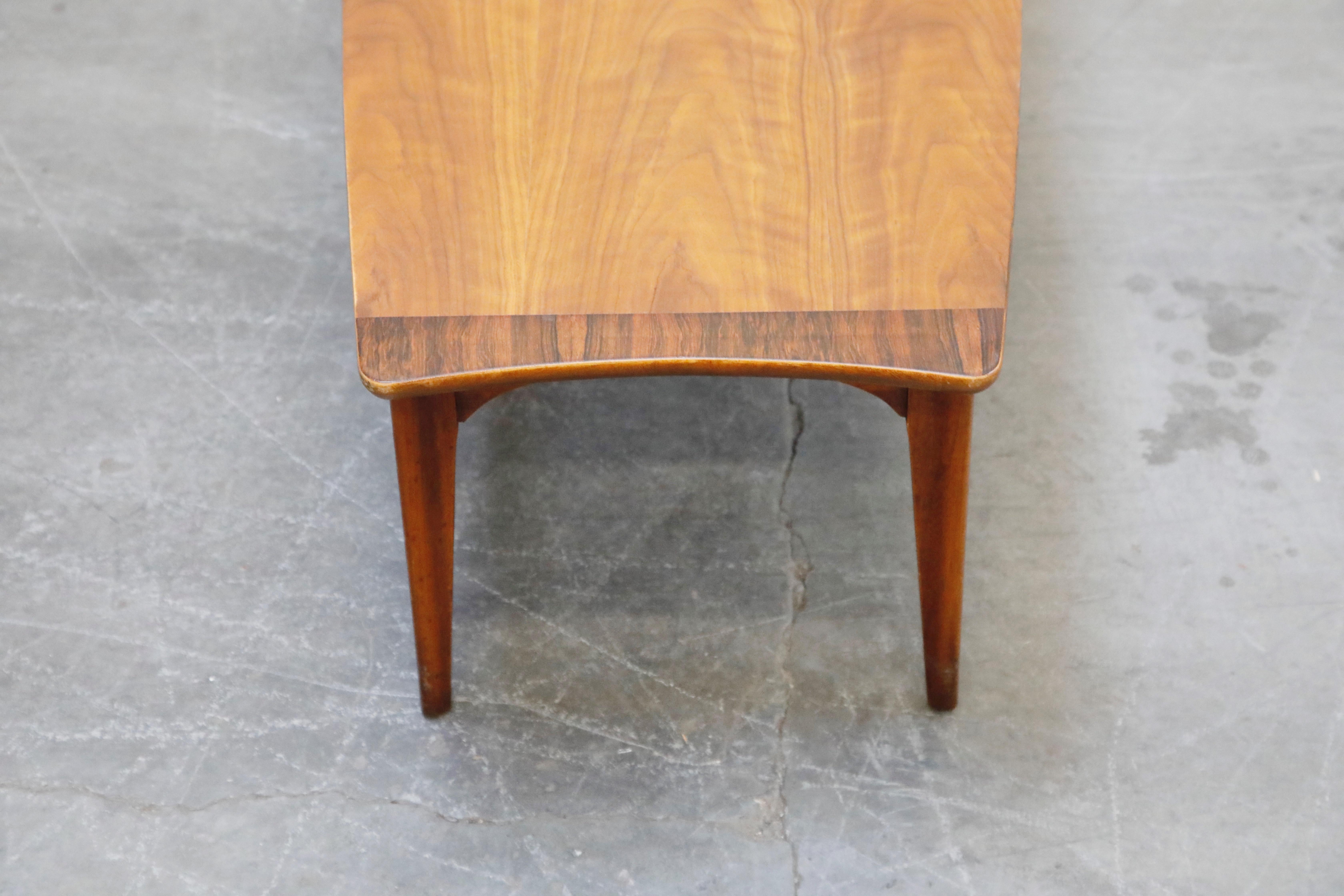 Mid-Century Modern Walnut and Rosewood Surfboard Shaped Coffee Table, circa 1970 9