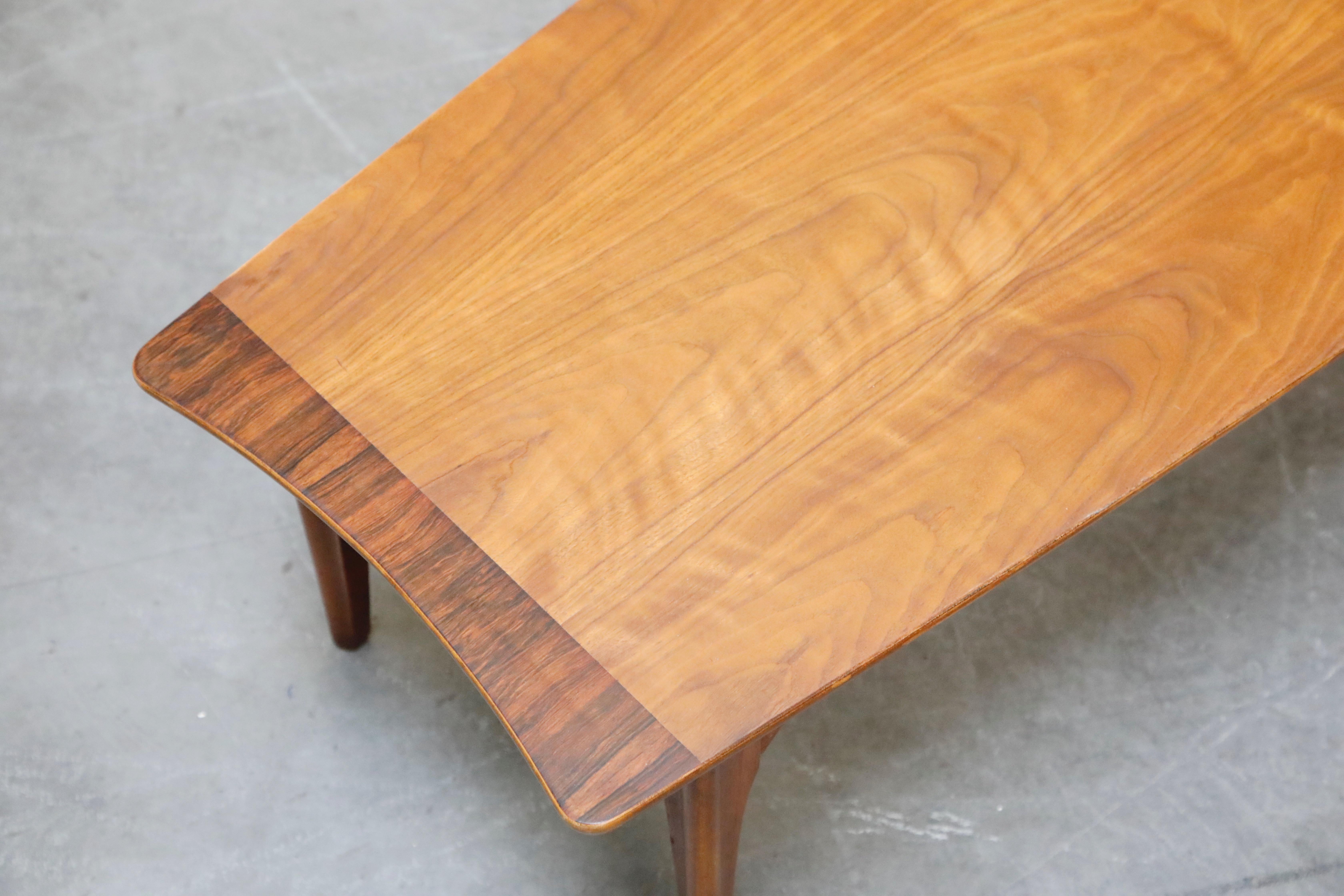 Mid-Century Modern Walnut and Rosewood Surfboard Shaped Coffee Table, circa 1970 11