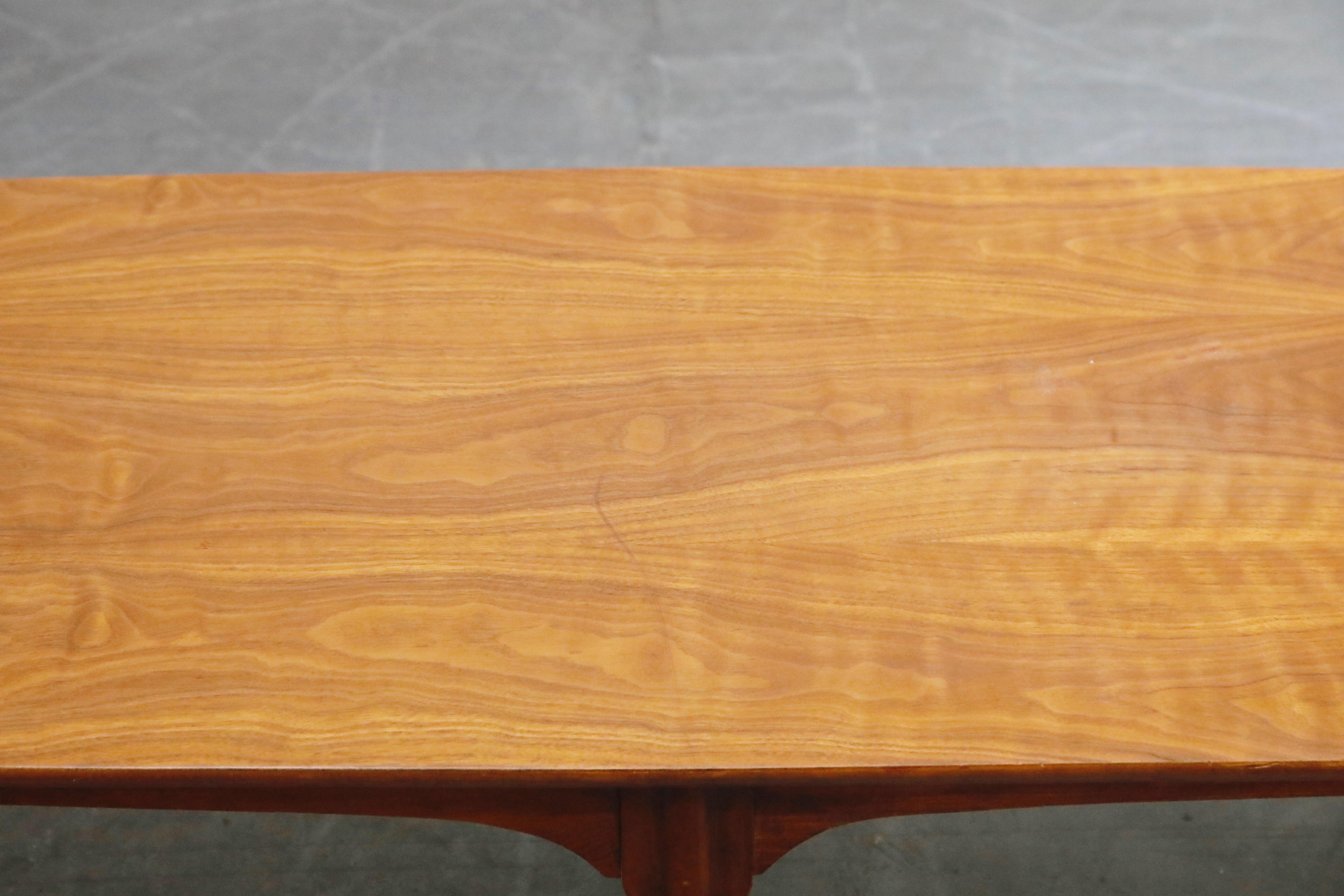 Mid-Century Modern Walnut and Rosewood Surfboard Shaped Coffee Table, circa 1970 14
