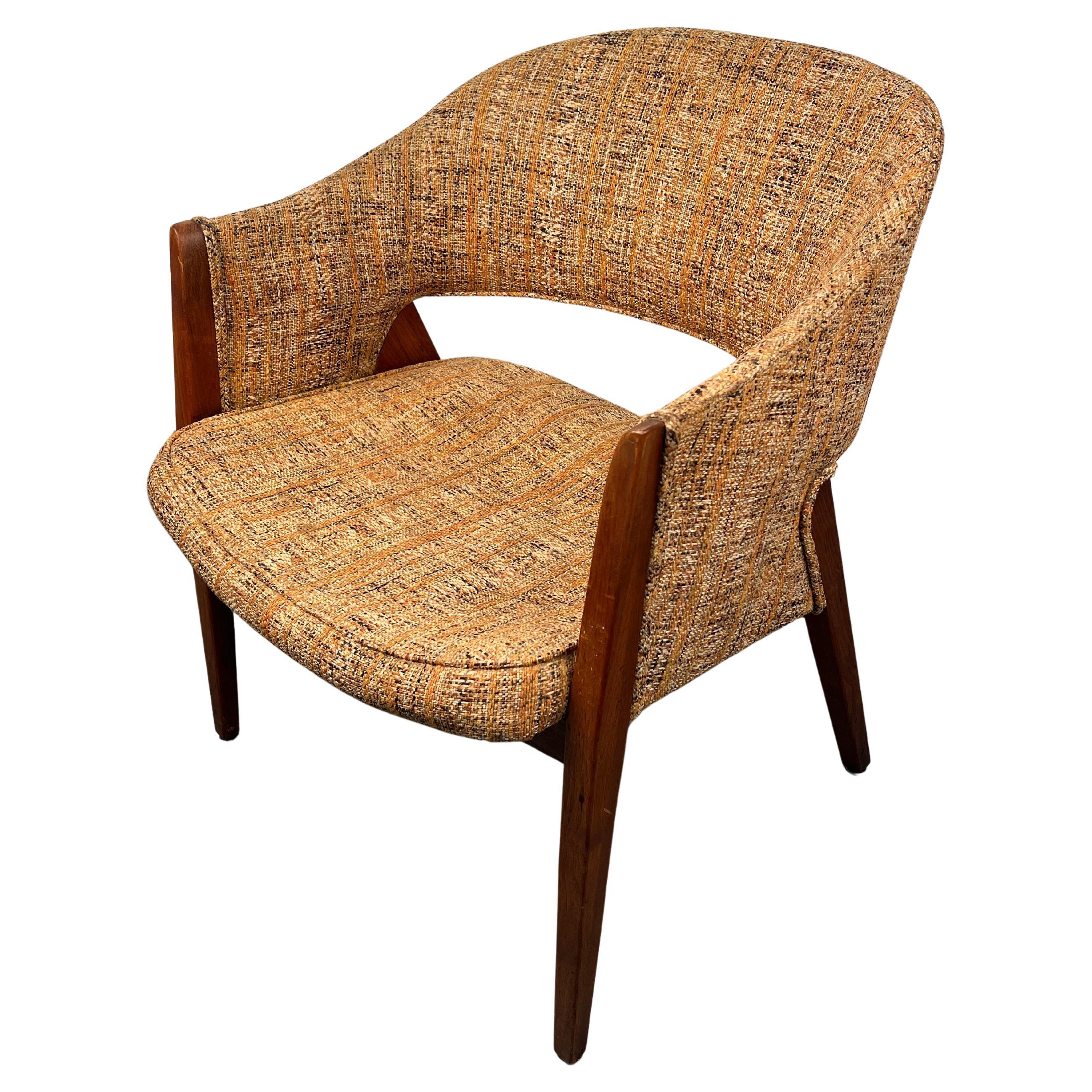 Sedia moderna di metà secolo in noce e tweed