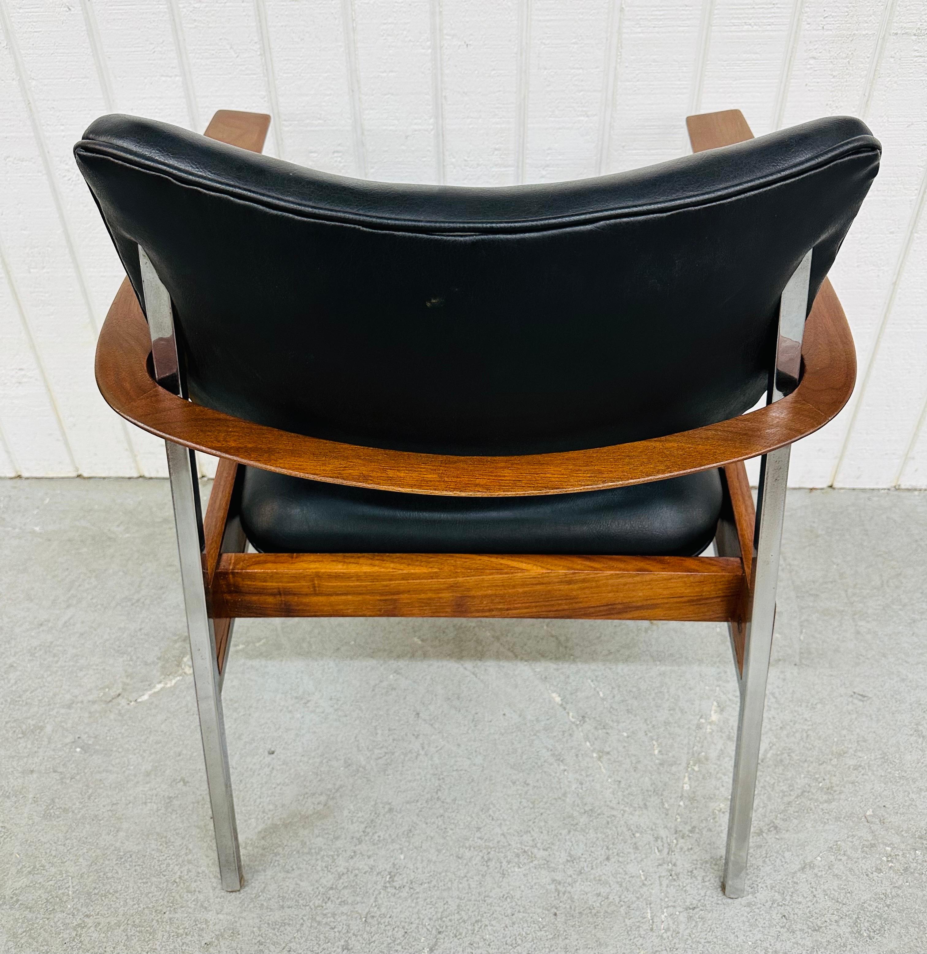 Mid-Century Modern Walnut Arm Chairs - Set of 2 2