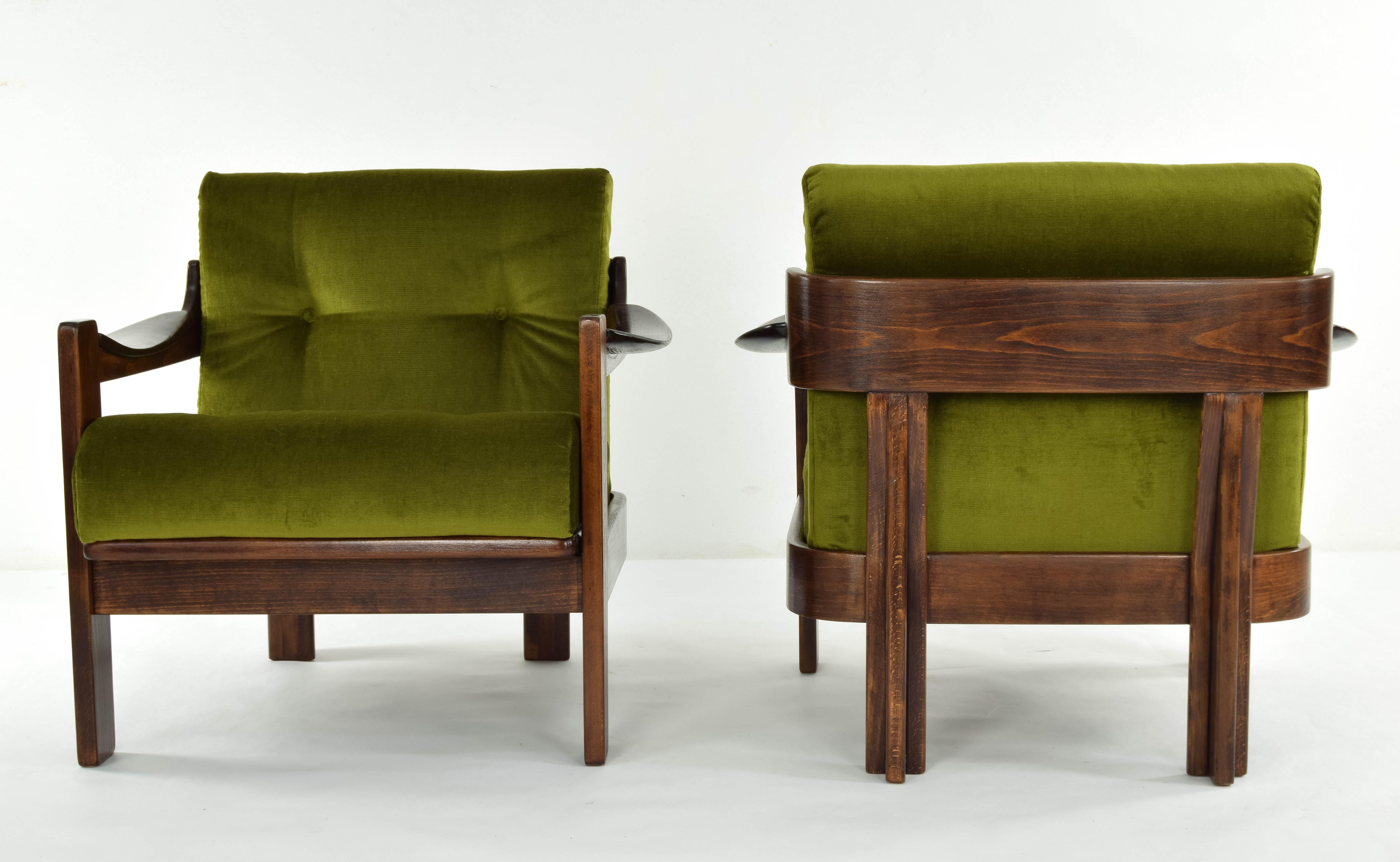 Mid-Century Modern Walnut Armchair and Sofa Set by AG Barcelona, Spain 1970 2