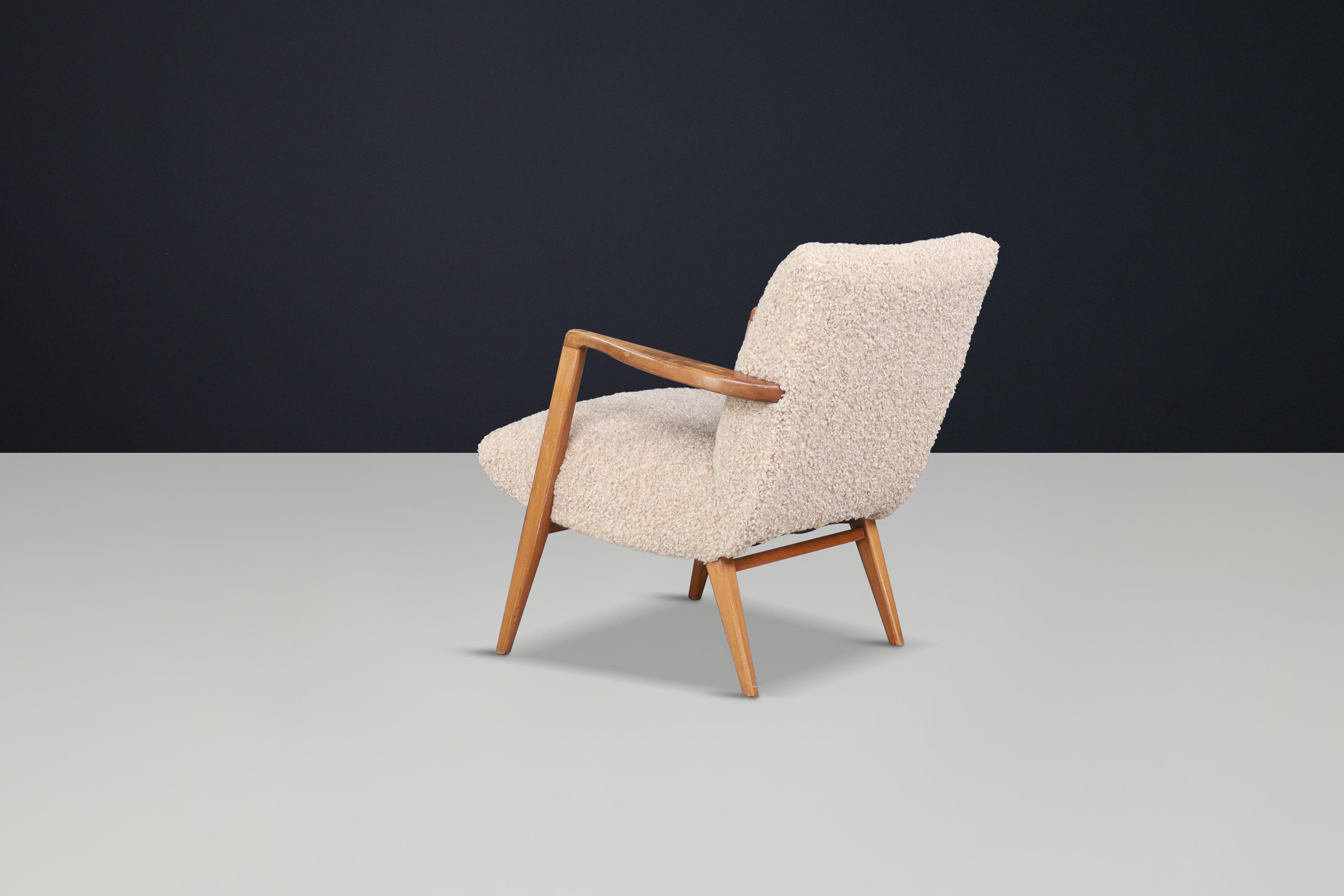 Italiano Mid-Century Modern Walnut Armchair with Teddy Upholstery, Italy, 1950s in vendita