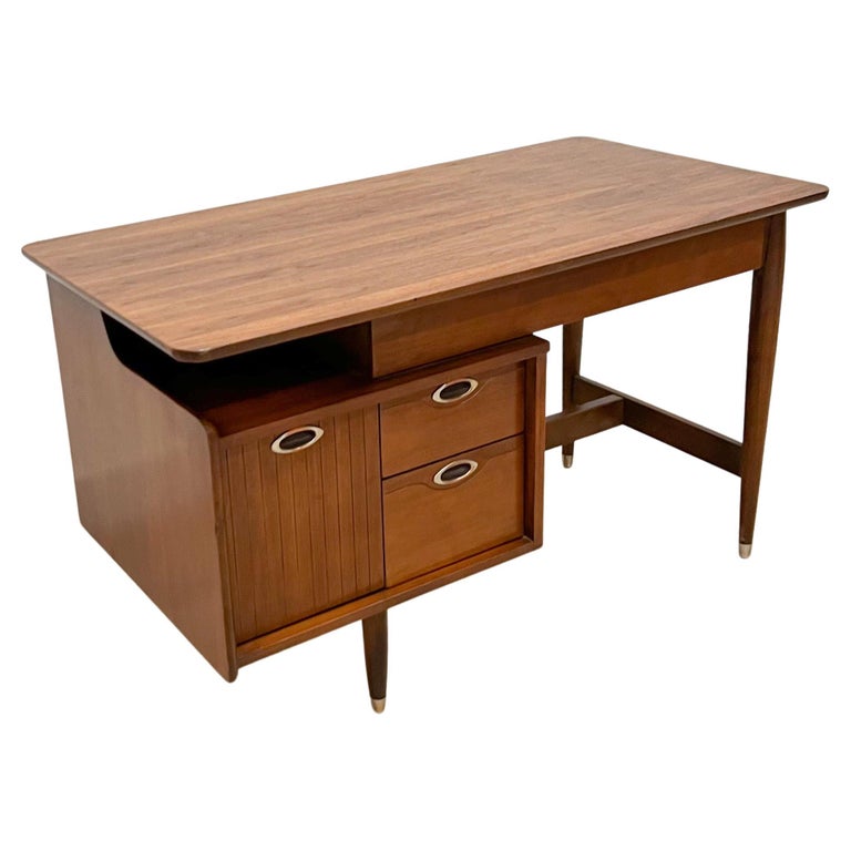 Mid Century Modern Walnut Asymmetrical Desk by “Mainline” for Hooker at