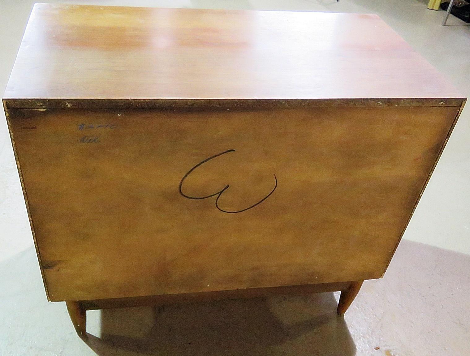 Mid-Century Modern Walnut Bachelor's Chest 1