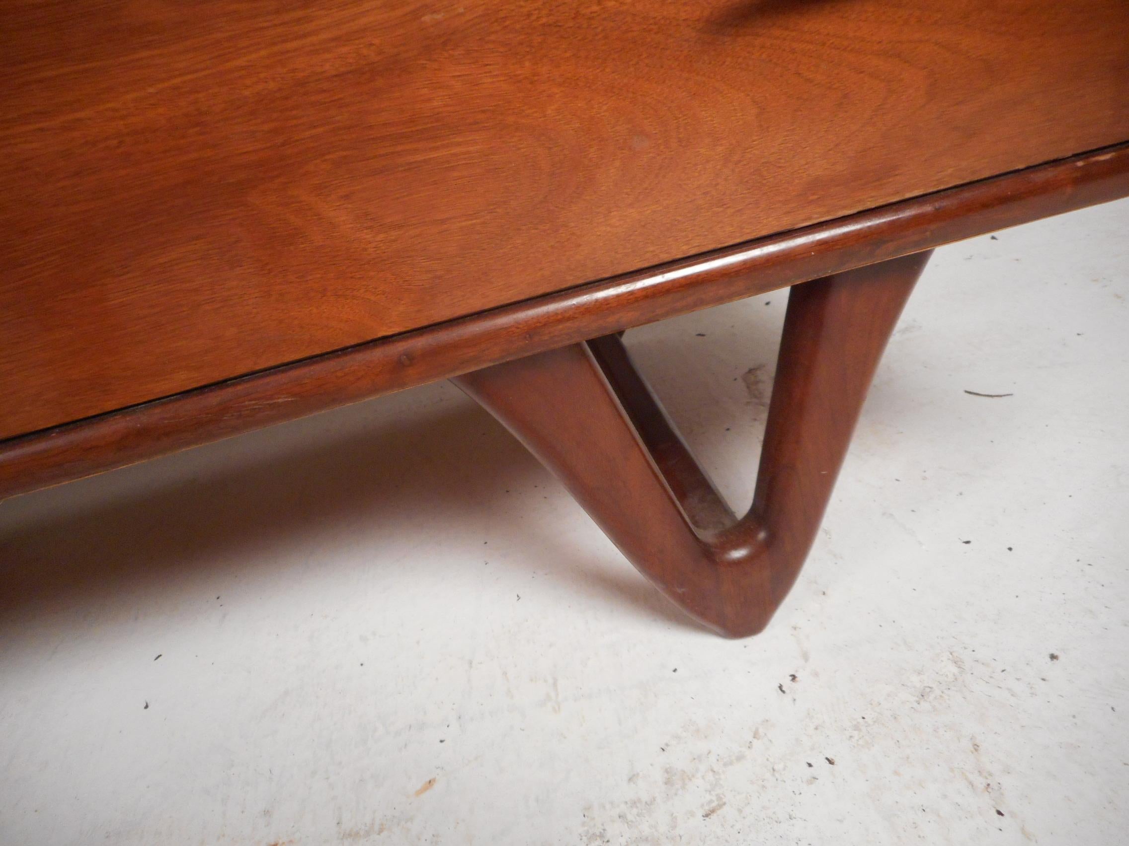 Late 20th Century Mid-Century Modern Walnut Dresser