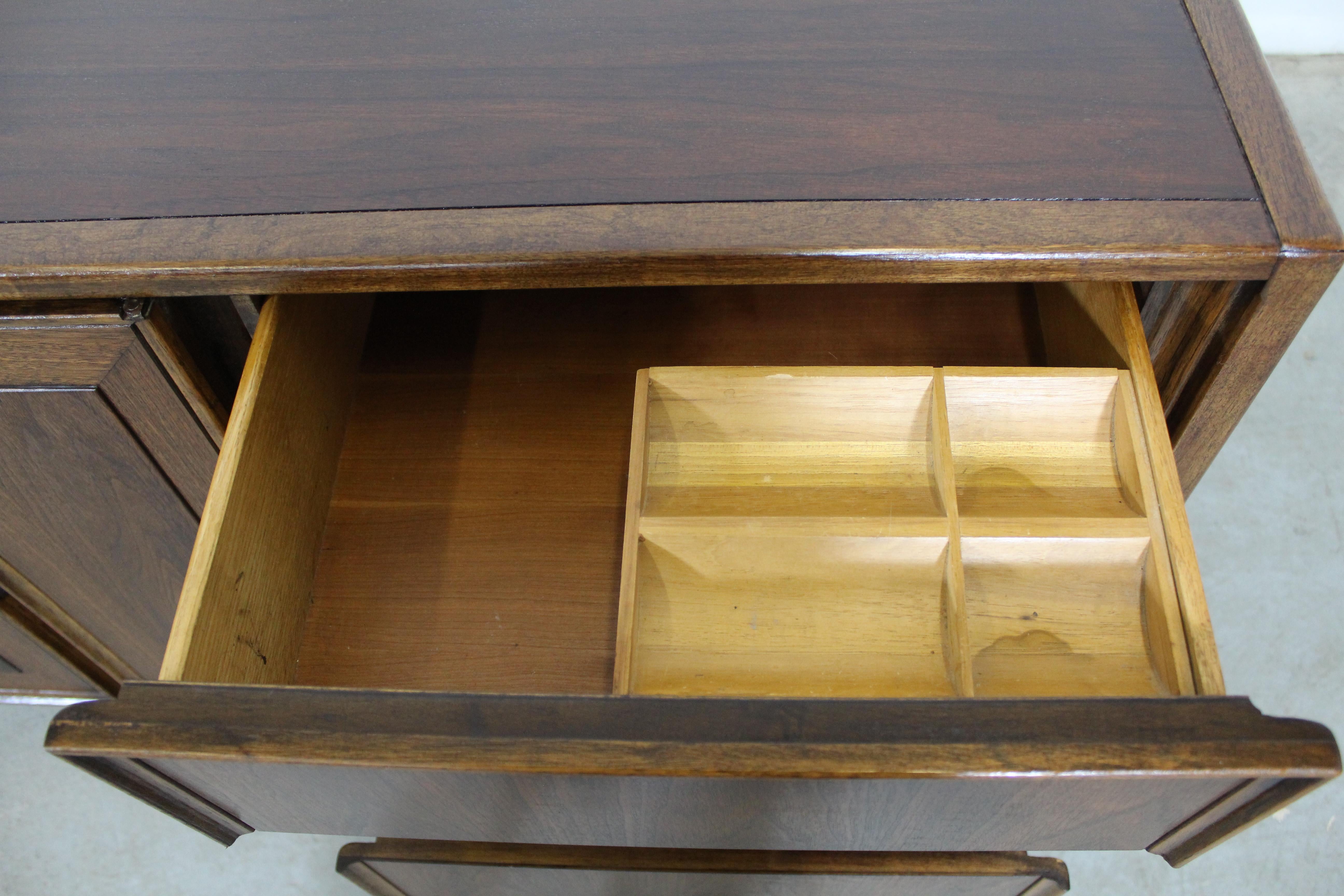 Mid-Century Modern Walnut Bi-Folding Door Credenza 2