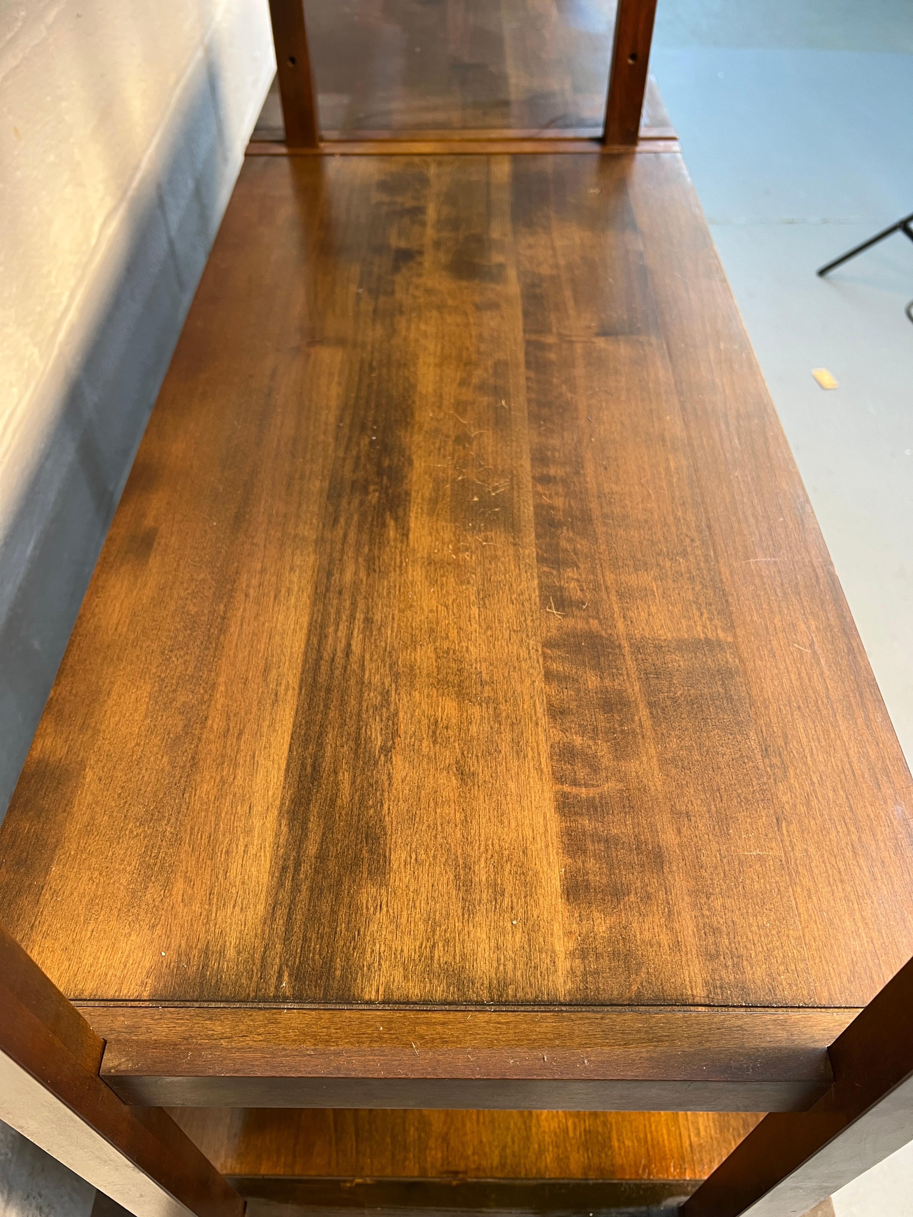 Libreria in noce moderna del metà del secolo in vendita 5