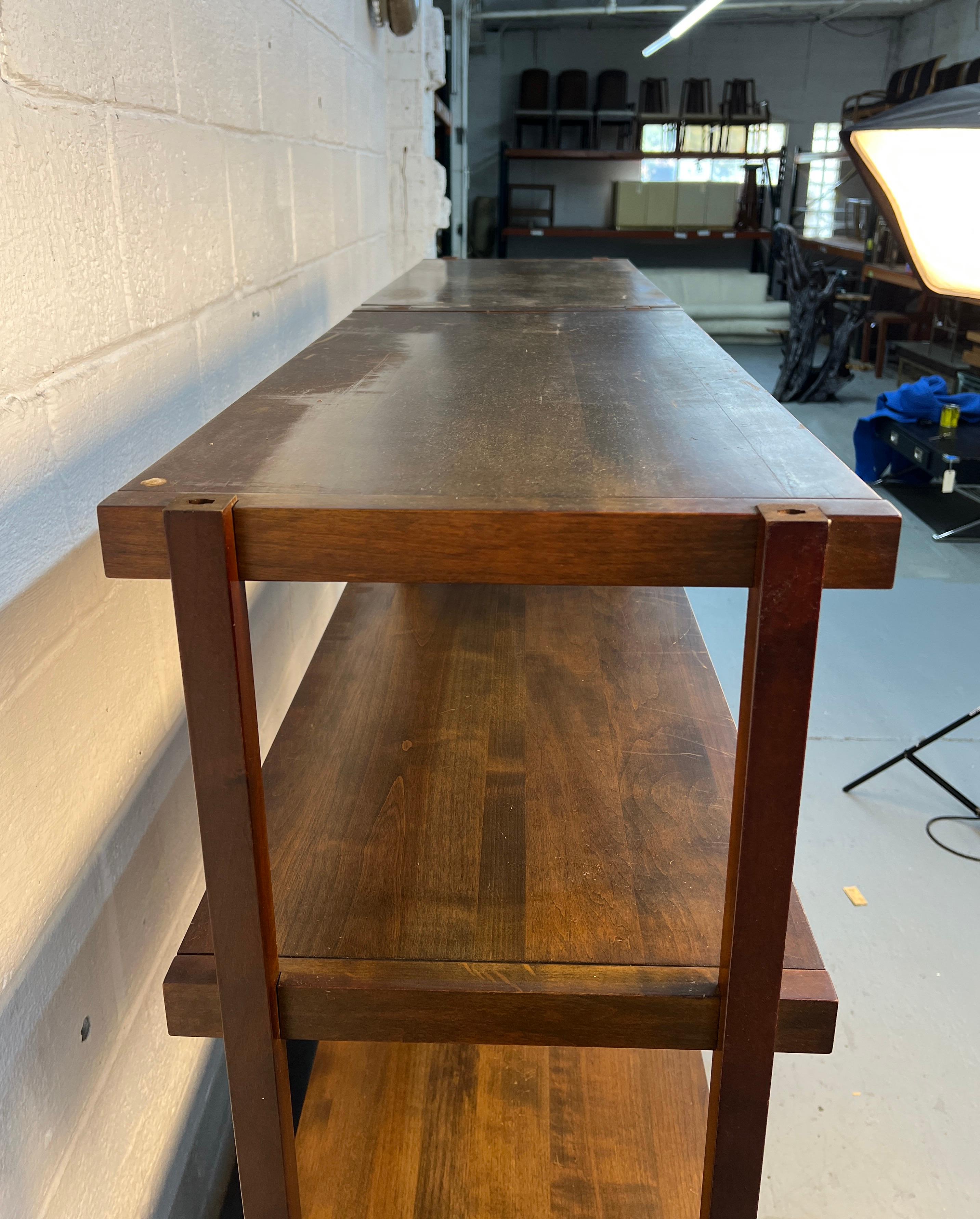 Libreria in noce moderna del metà del secolo in vendita 6