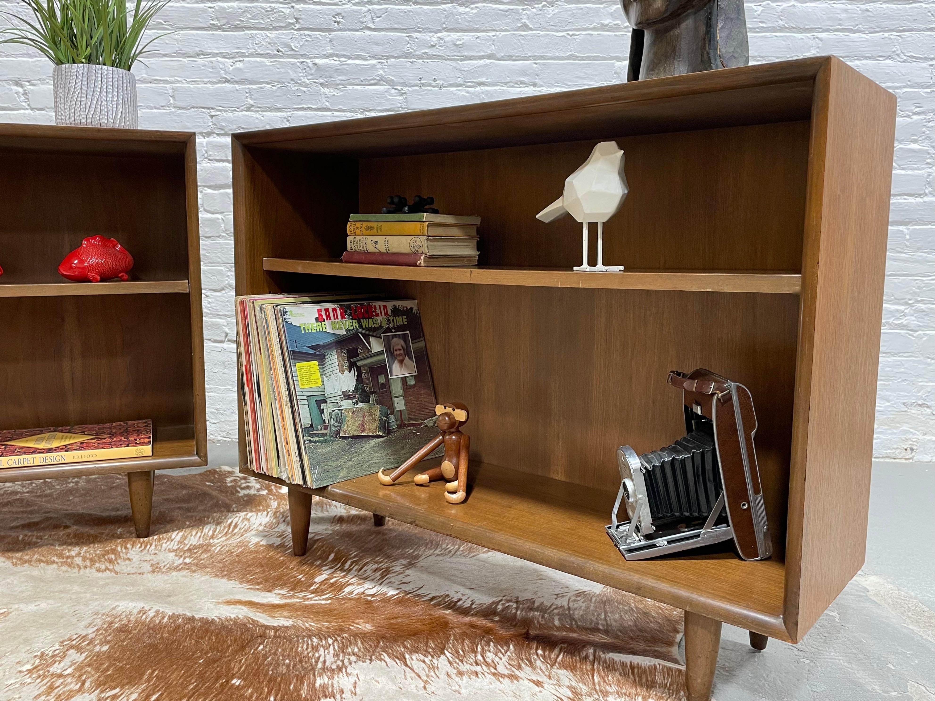 Mid Century Modern WALNUT BOOKCASES, a Pair In Good Condition In Weehawken, NJ